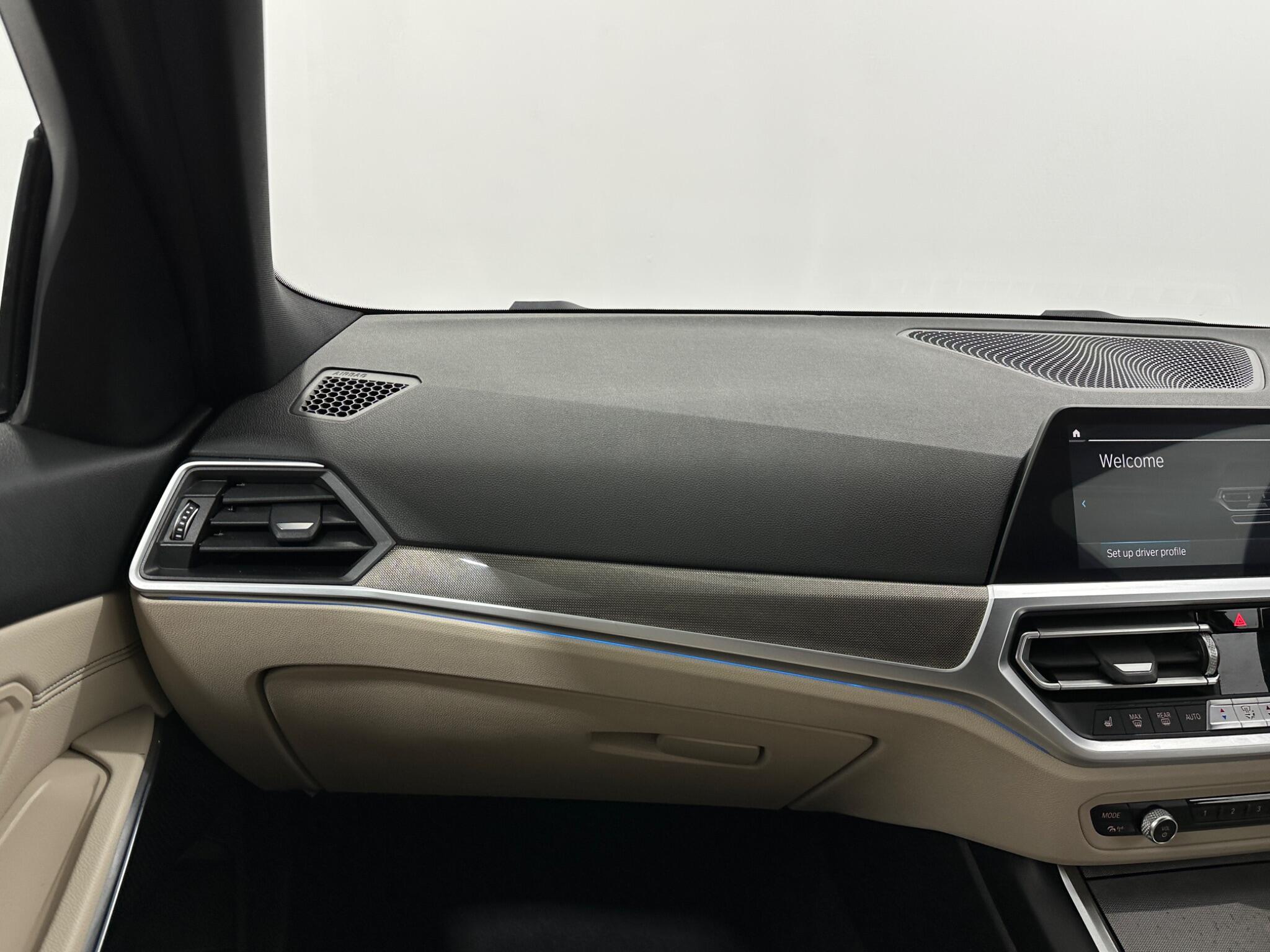 BMW 3 Series view 31