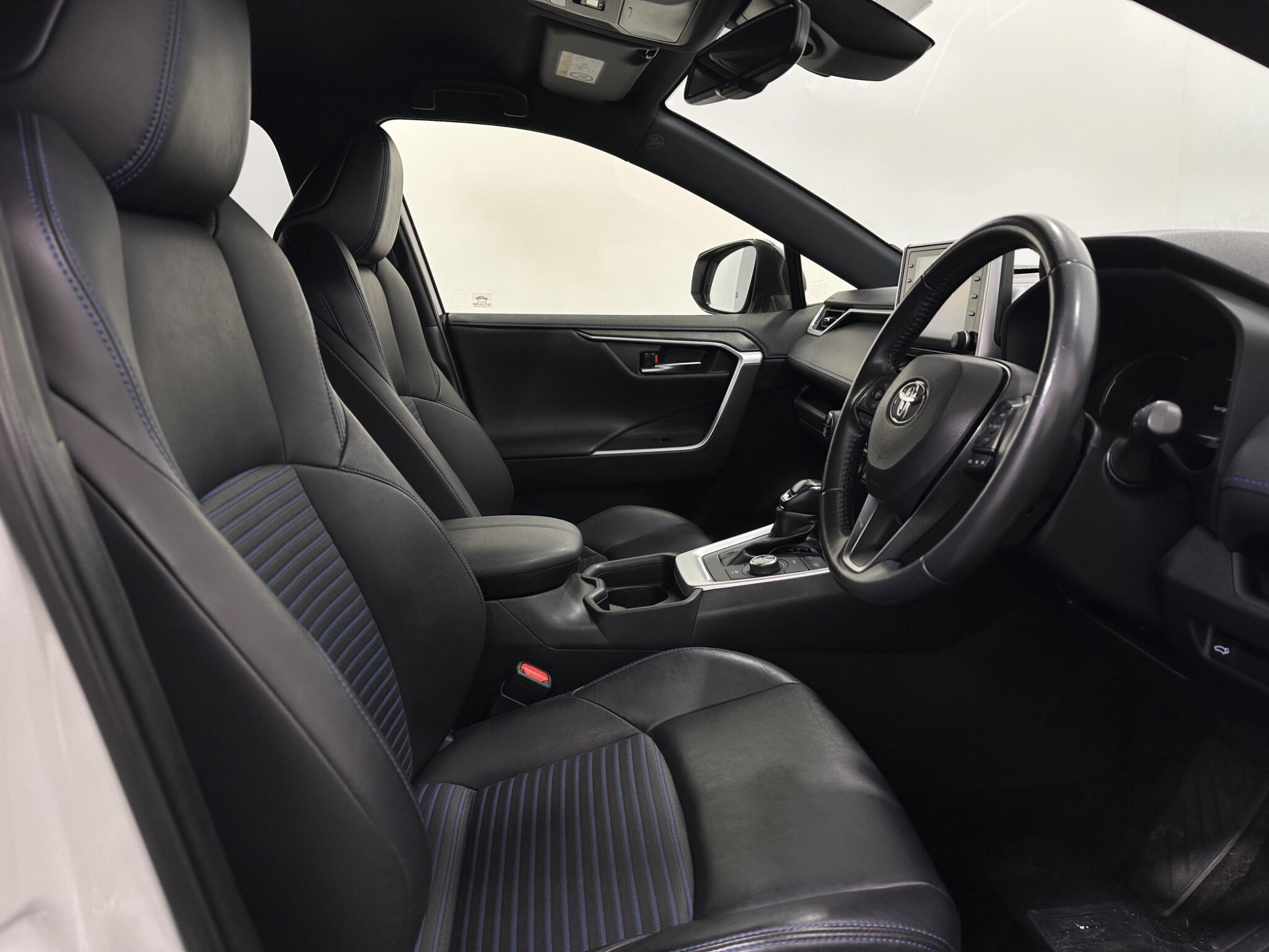 Toyota Rav4 view 32