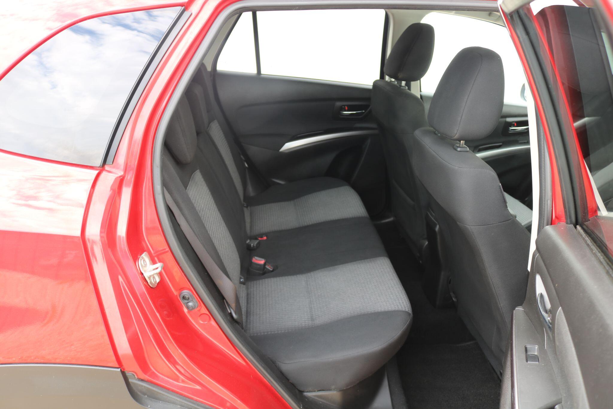 Suzuki S-Cross view 23