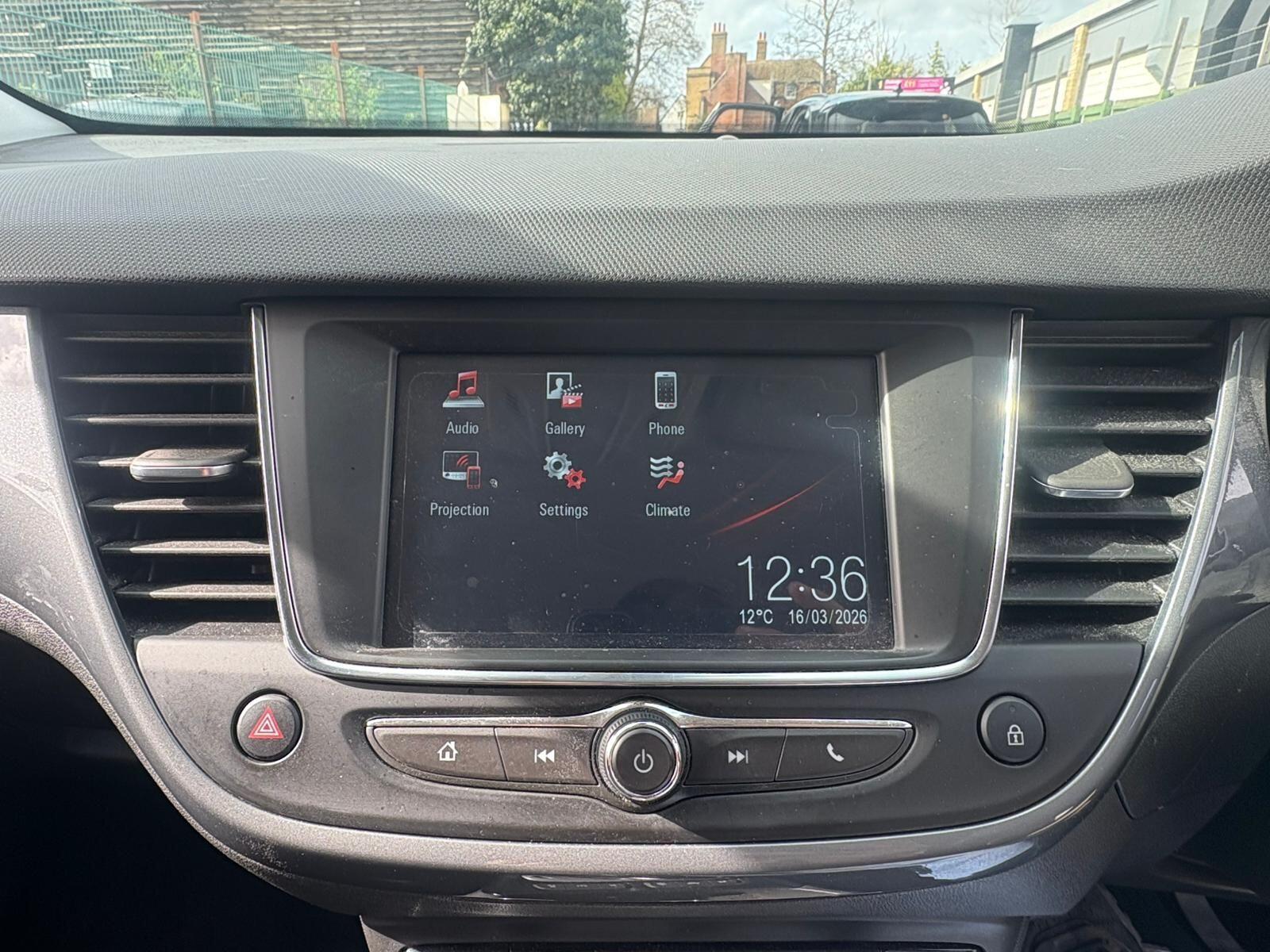 Vauxhall Crossland view 26