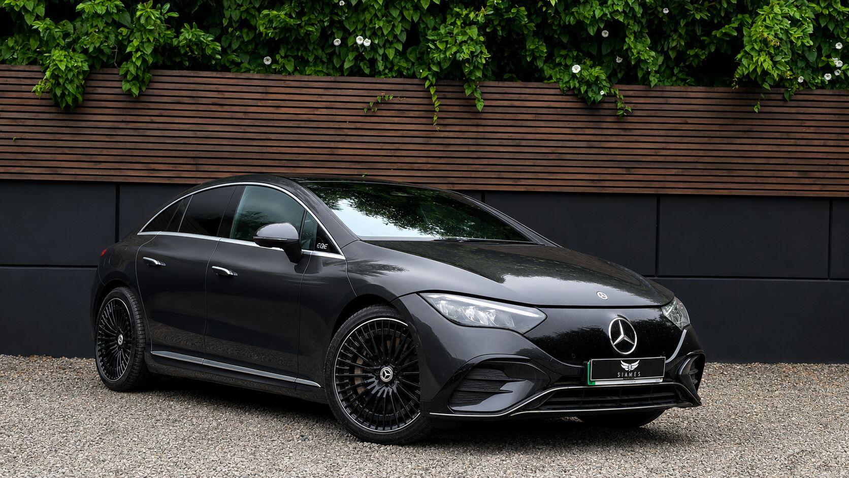 Mercedes-Benz EQE view 3