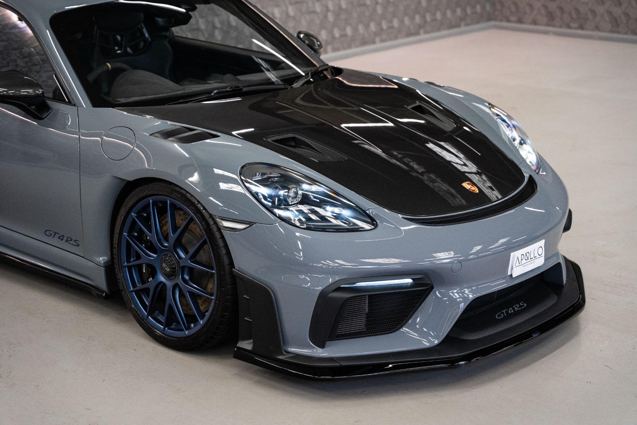 Porsche Cayman view 9