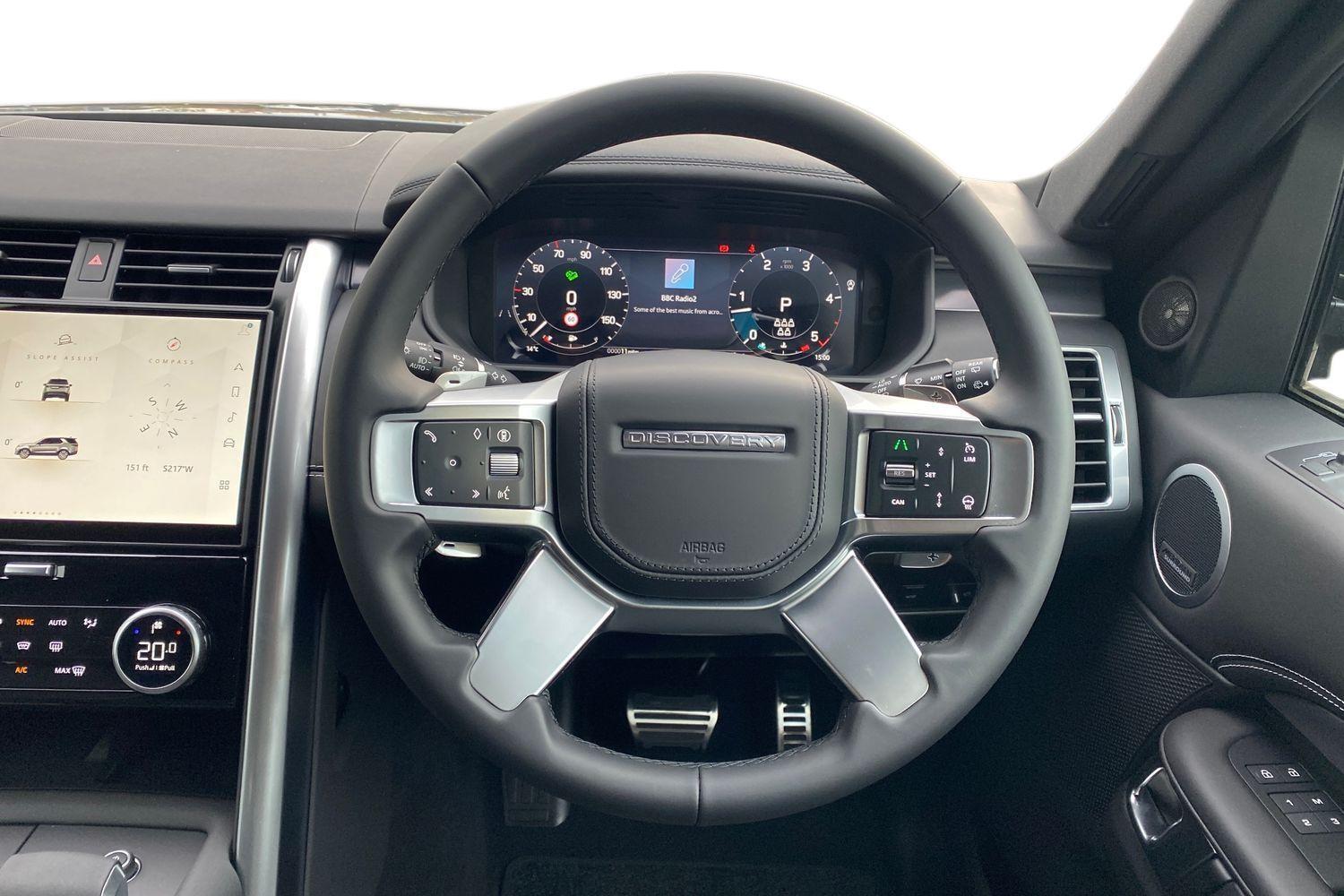 Land Rover Discovery view 9