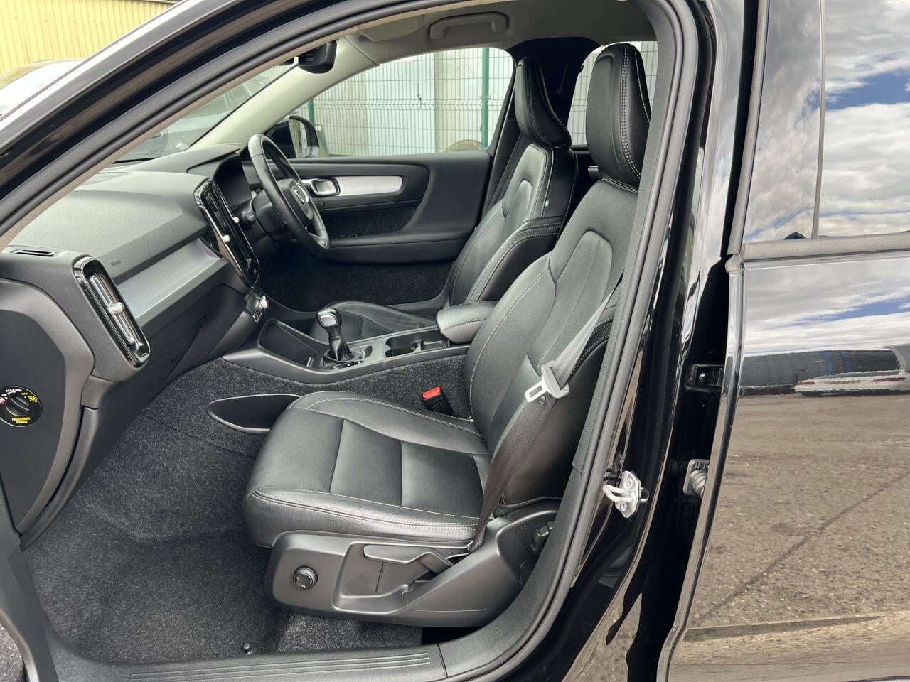 Volvo XC40 view 24