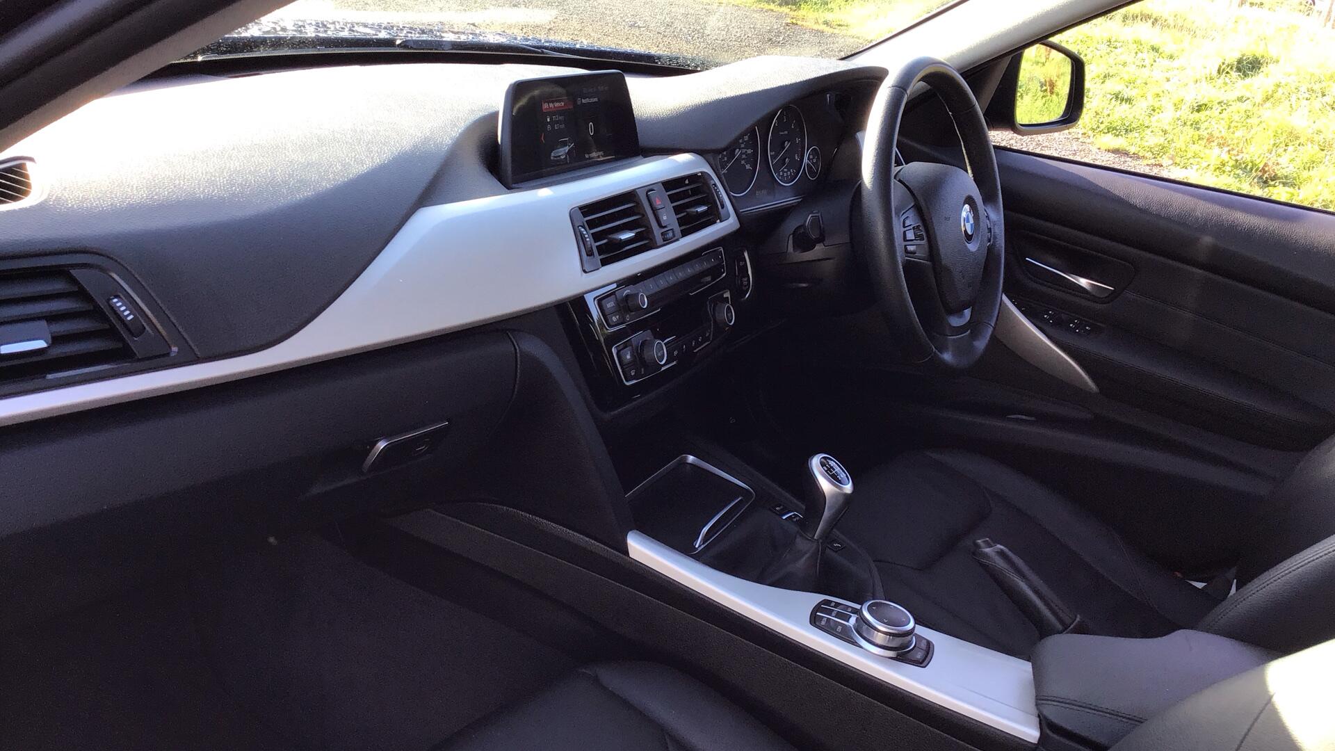 BMW 3 Series view 7