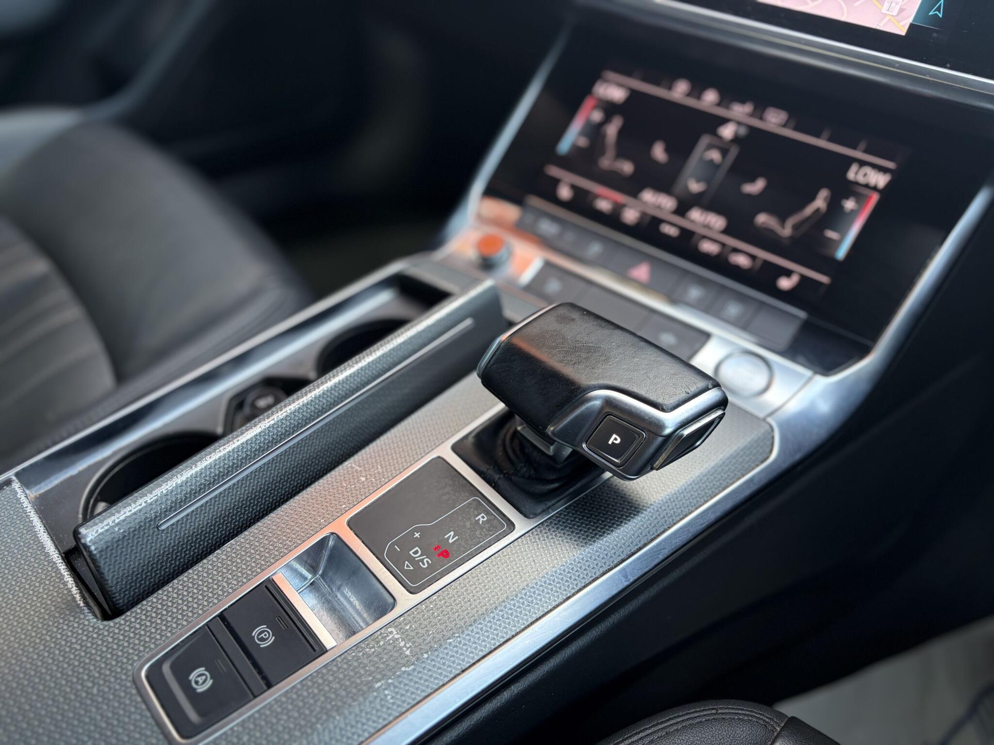 Audi A6 Allroad view 16