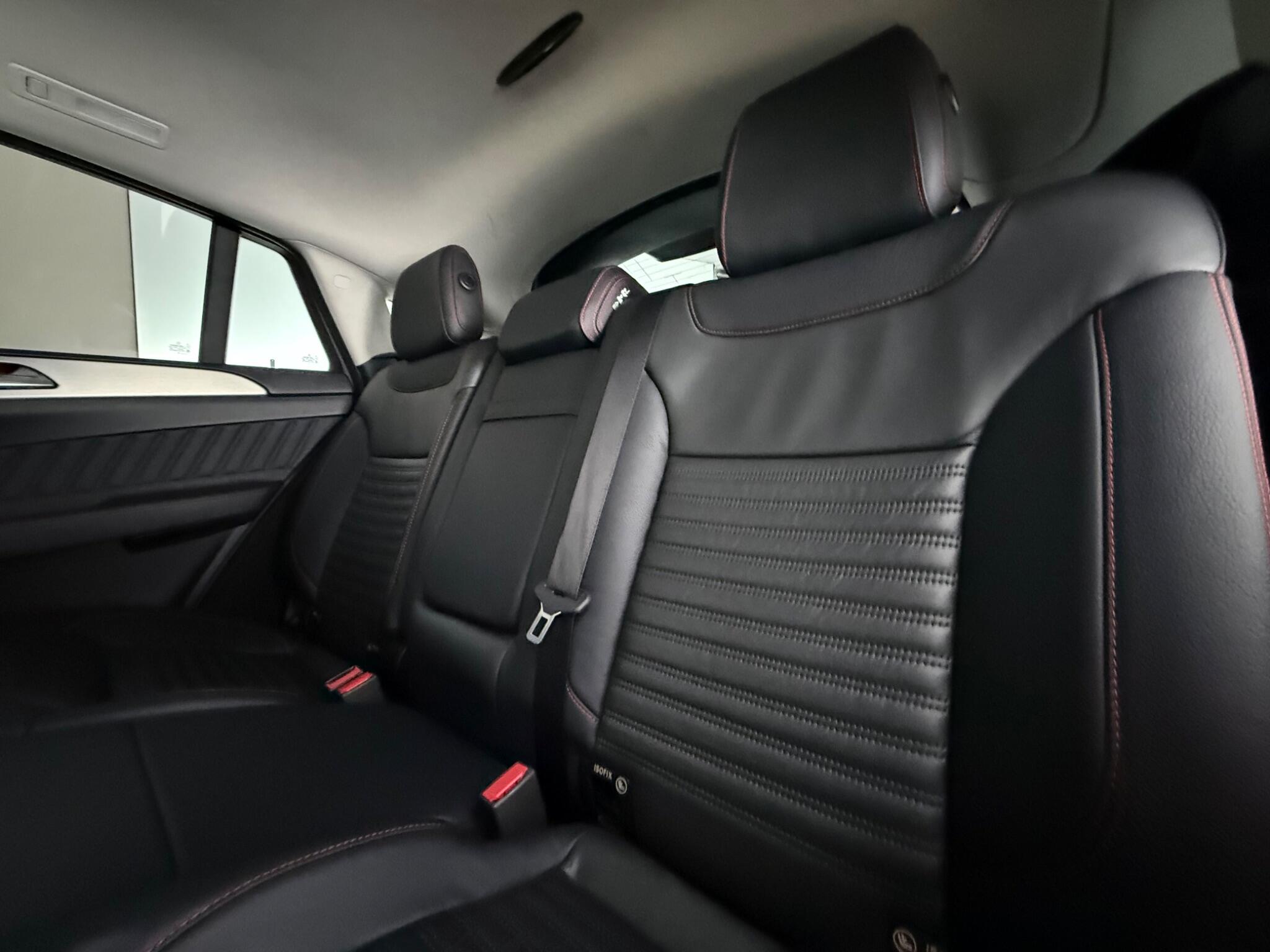 Mercedes-Benz Gle view 34