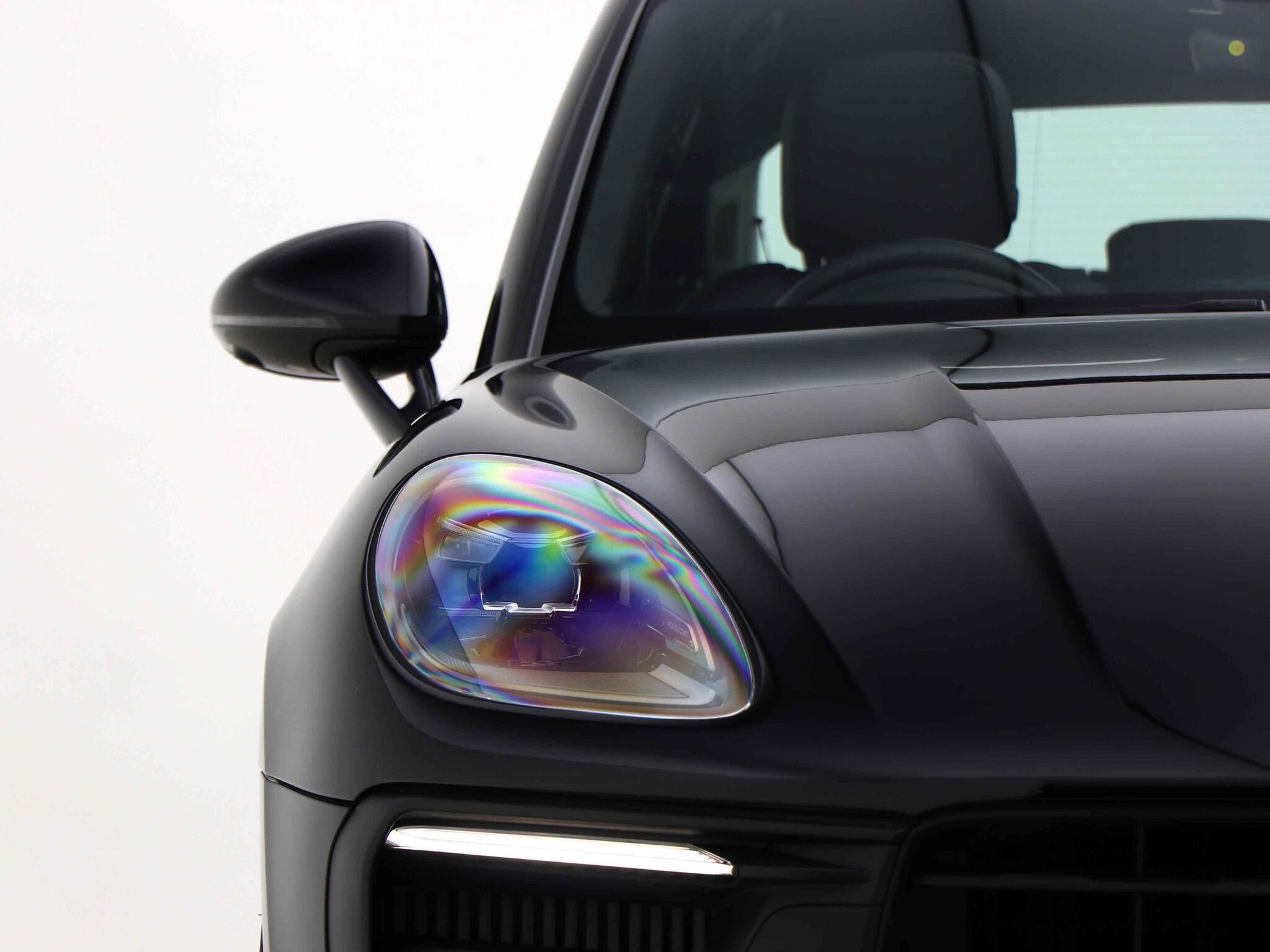 Porsche Macan view 9