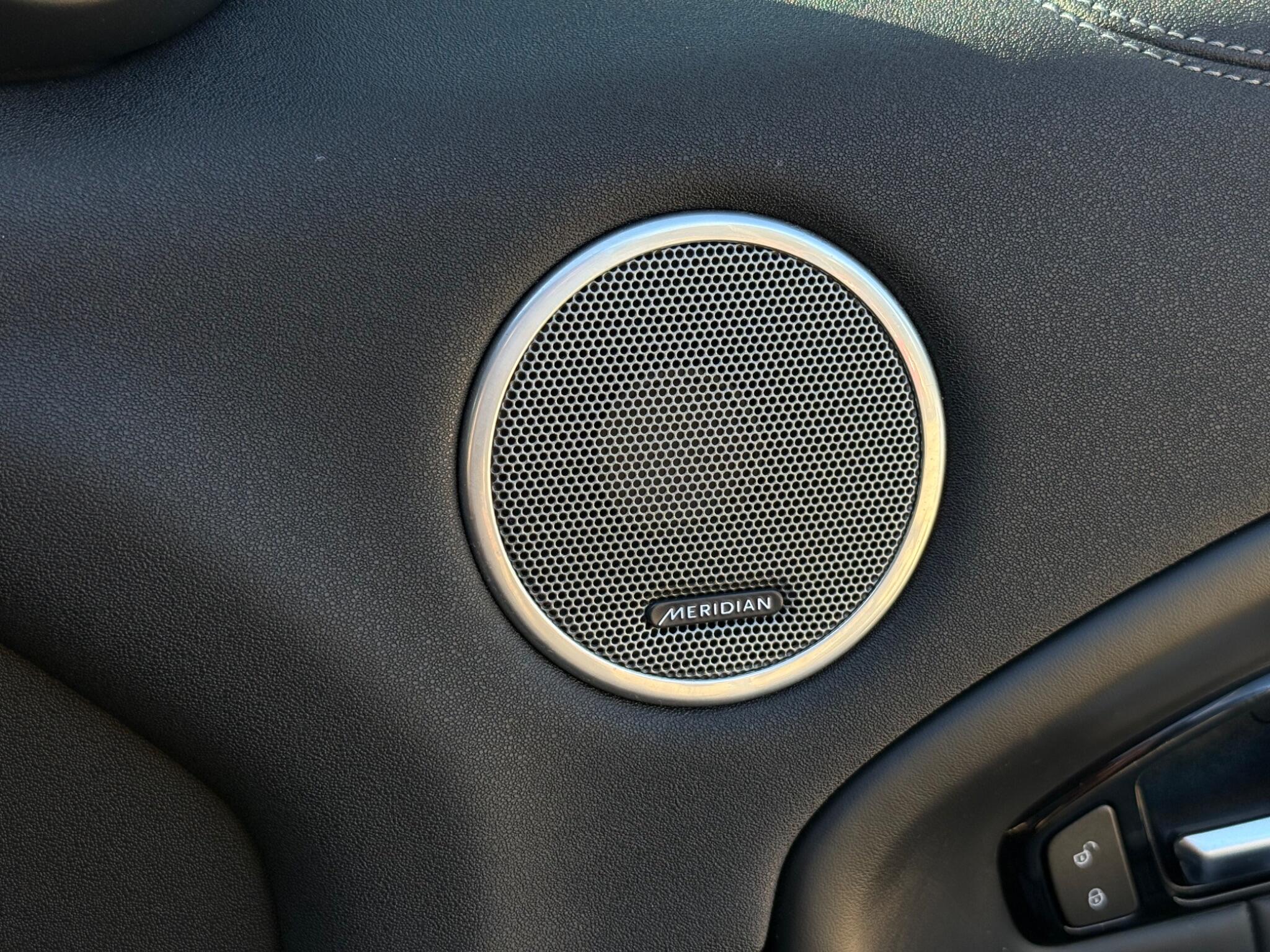 Land Rover Range Rover Evoque view 33