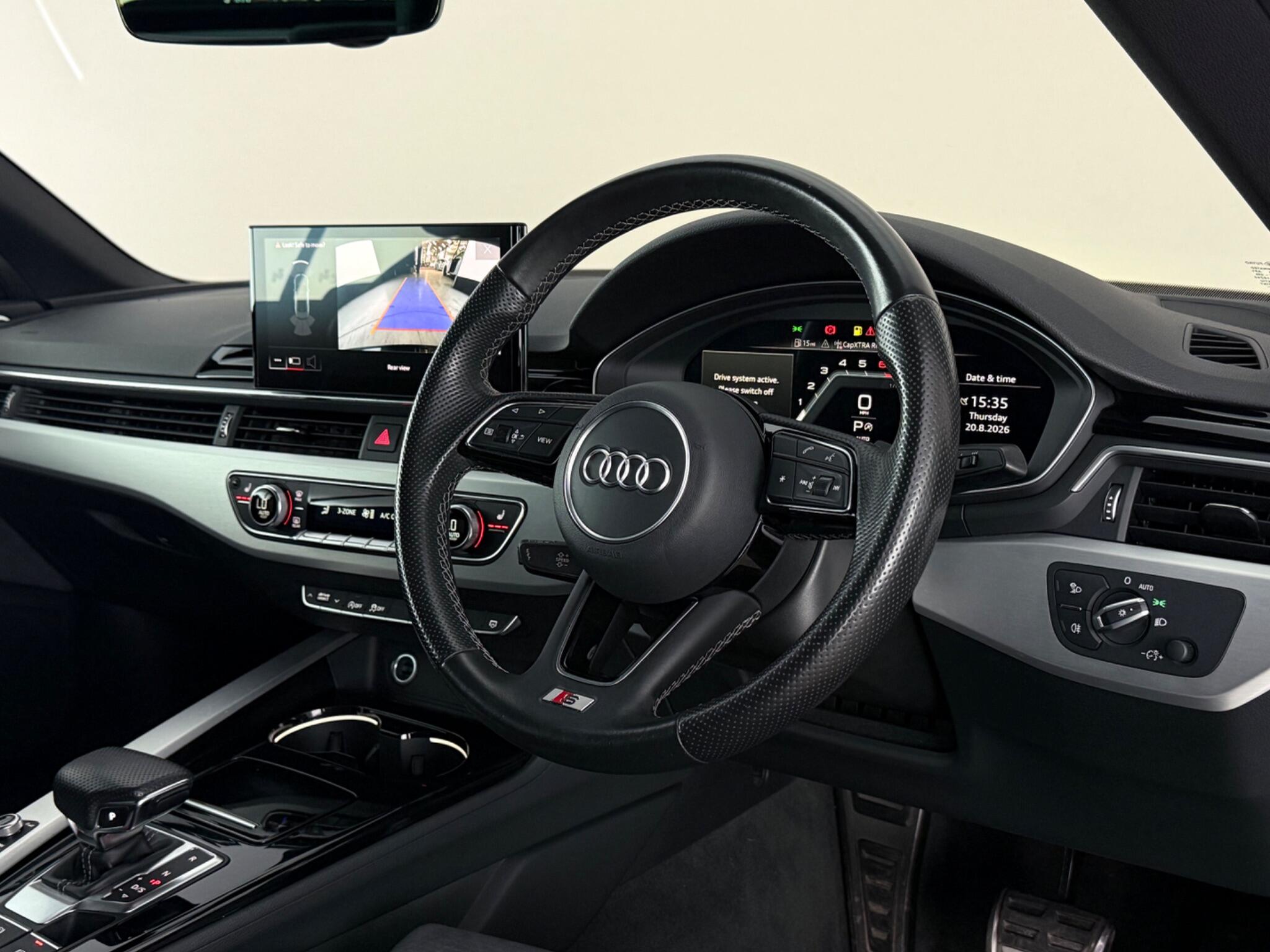 Audi A5 view 3