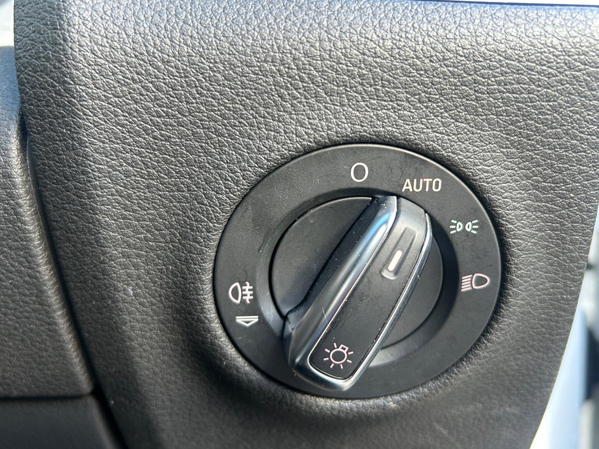 Audi Q7 view 38