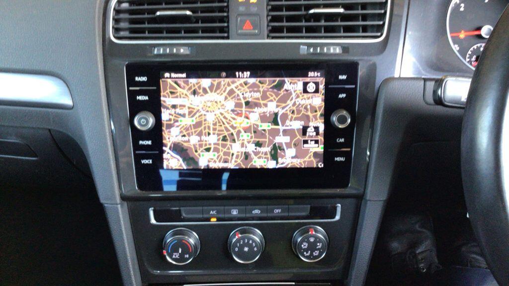 Volkswagen Golf view 9