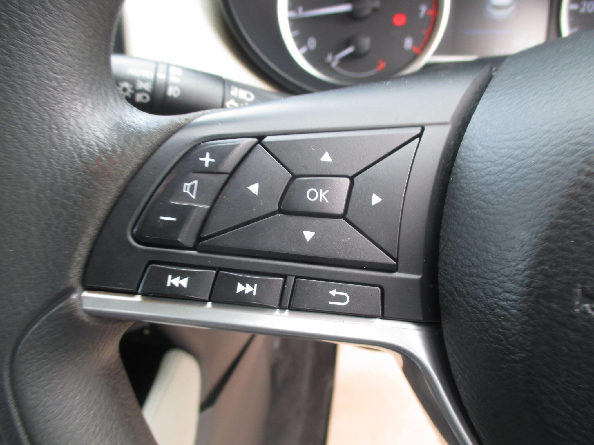 Nissan Micra view 37