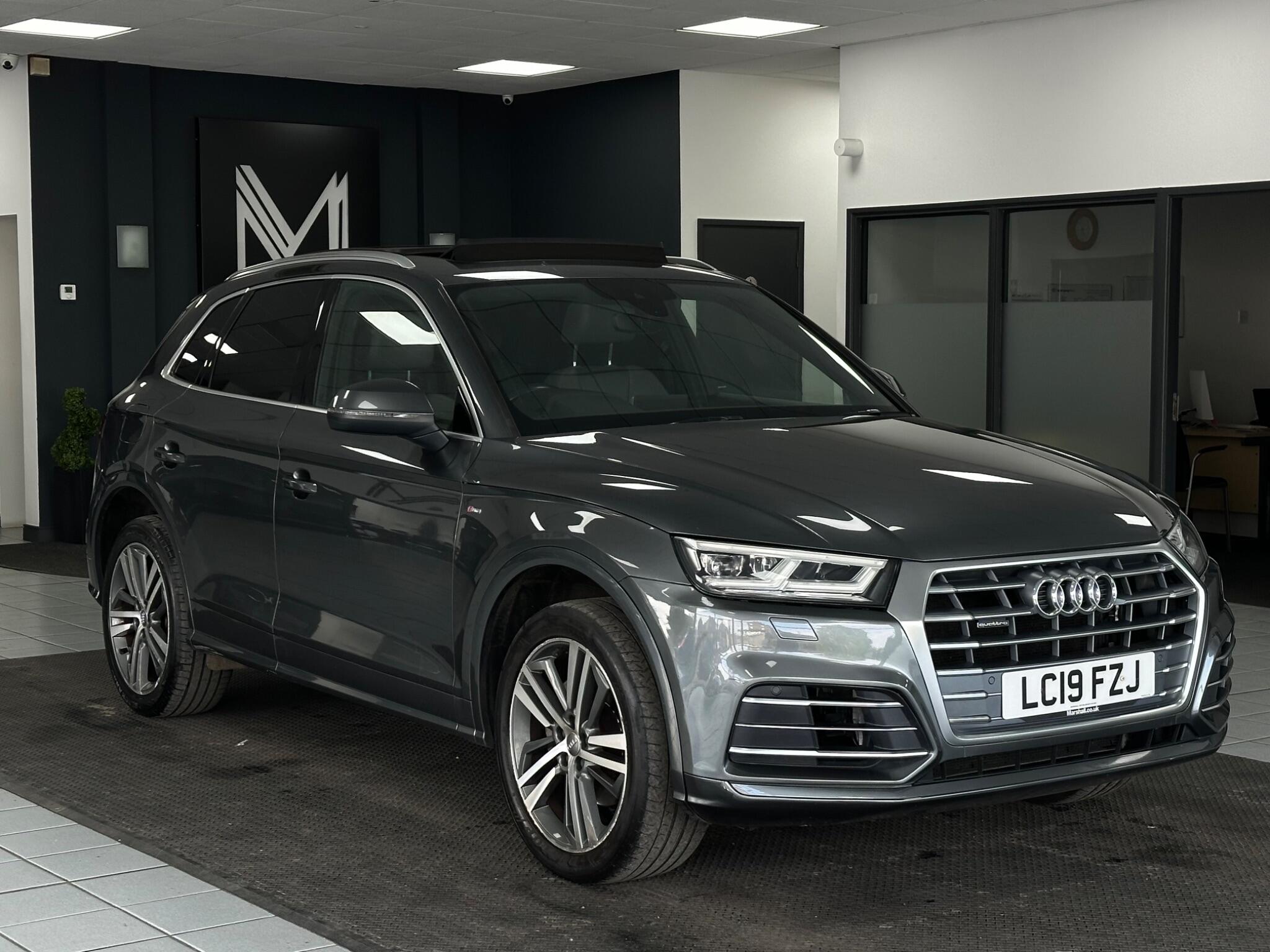 Audi Q5 main image