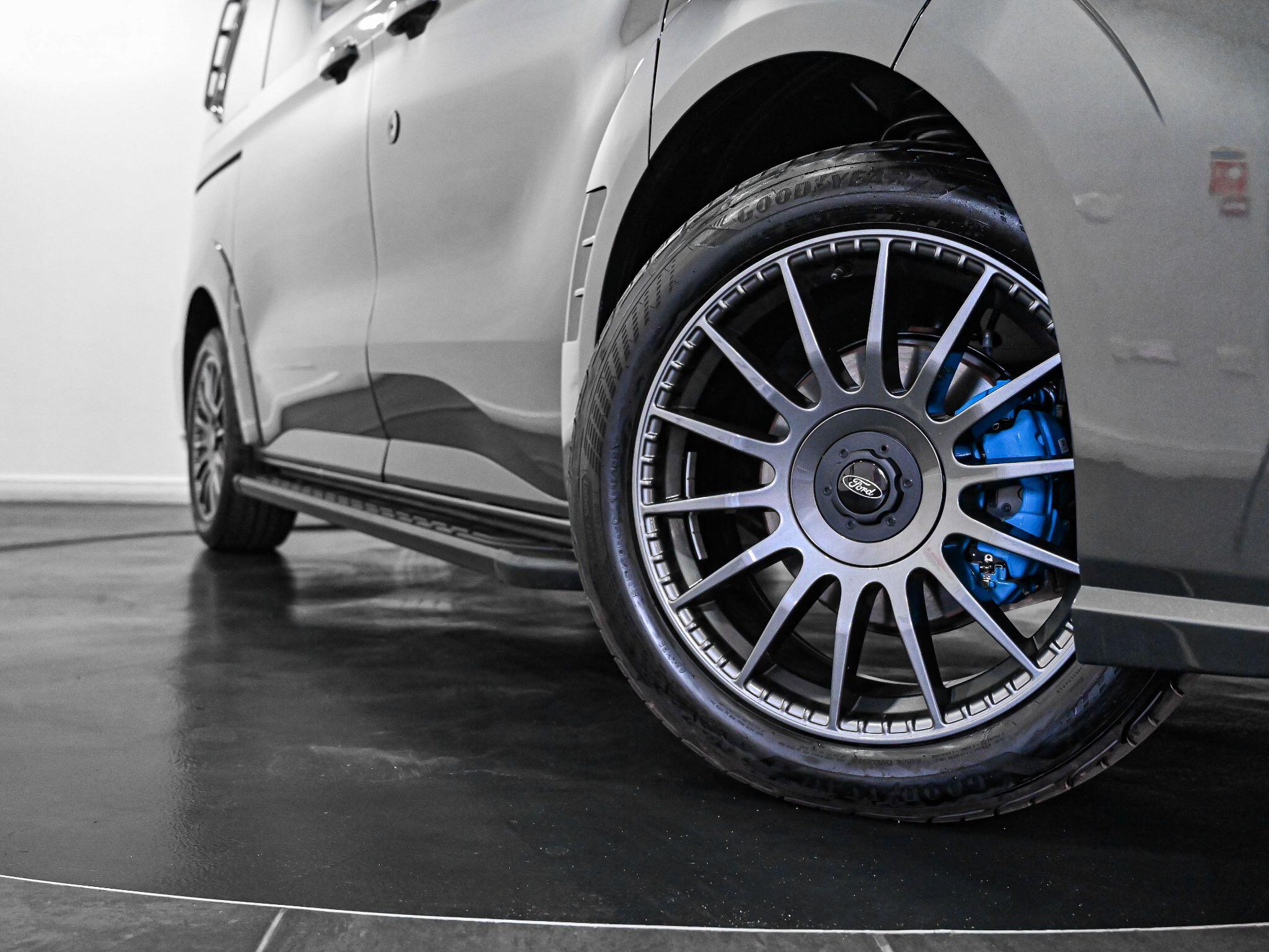Ford Transit Custom view 31