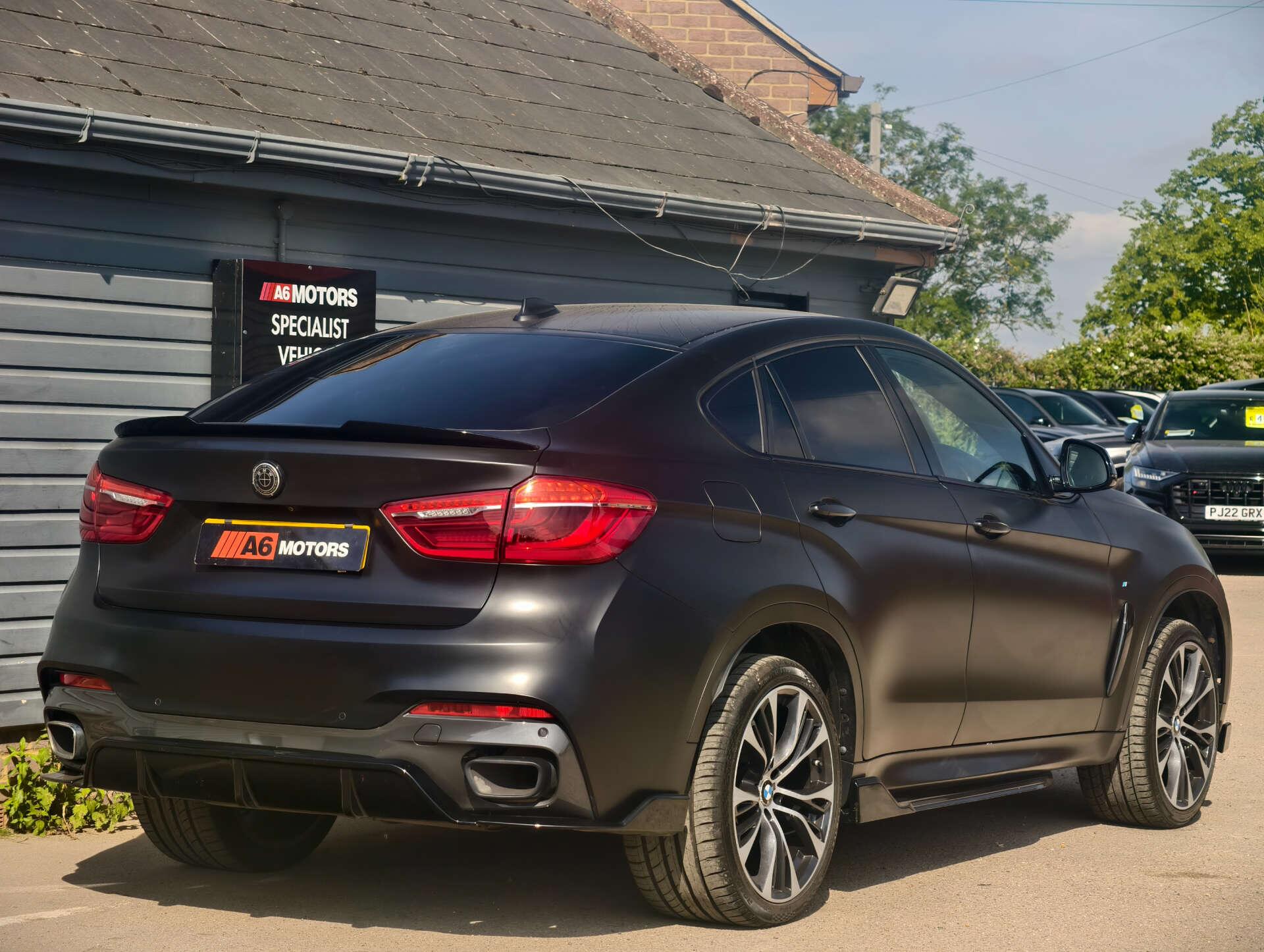 BMW X6 view 15