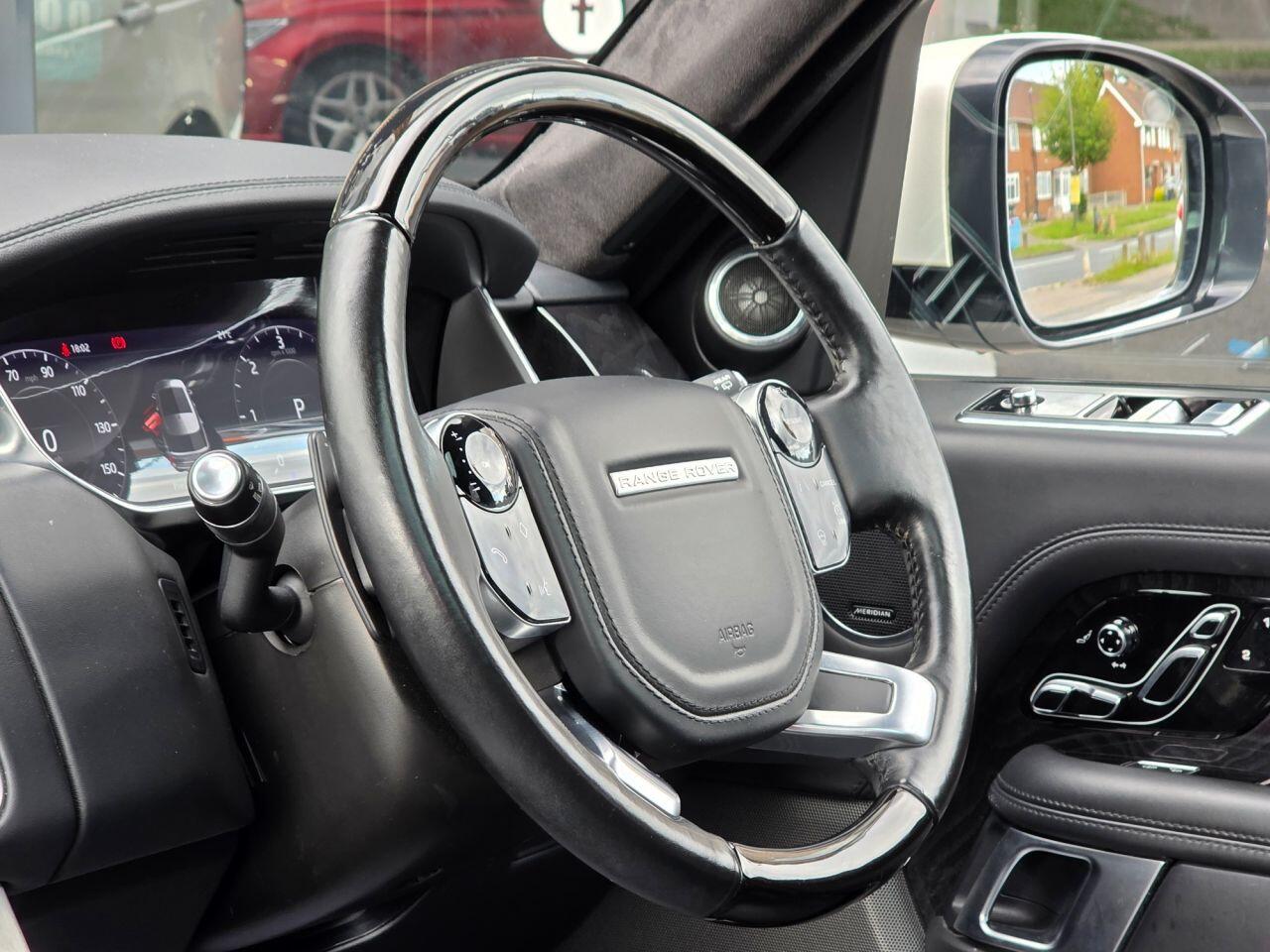 Land Rover Range Rover view 44