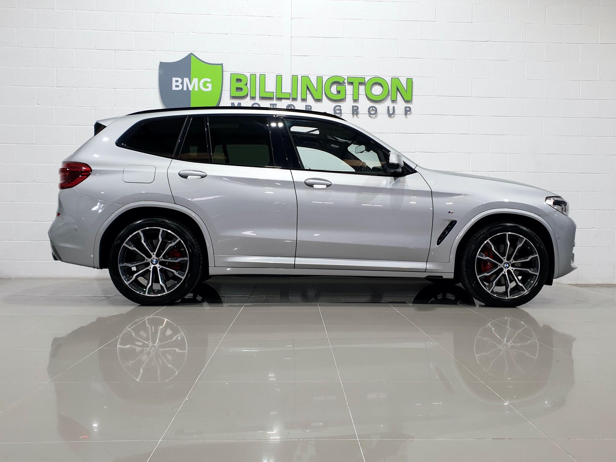 BMW X3 view 8