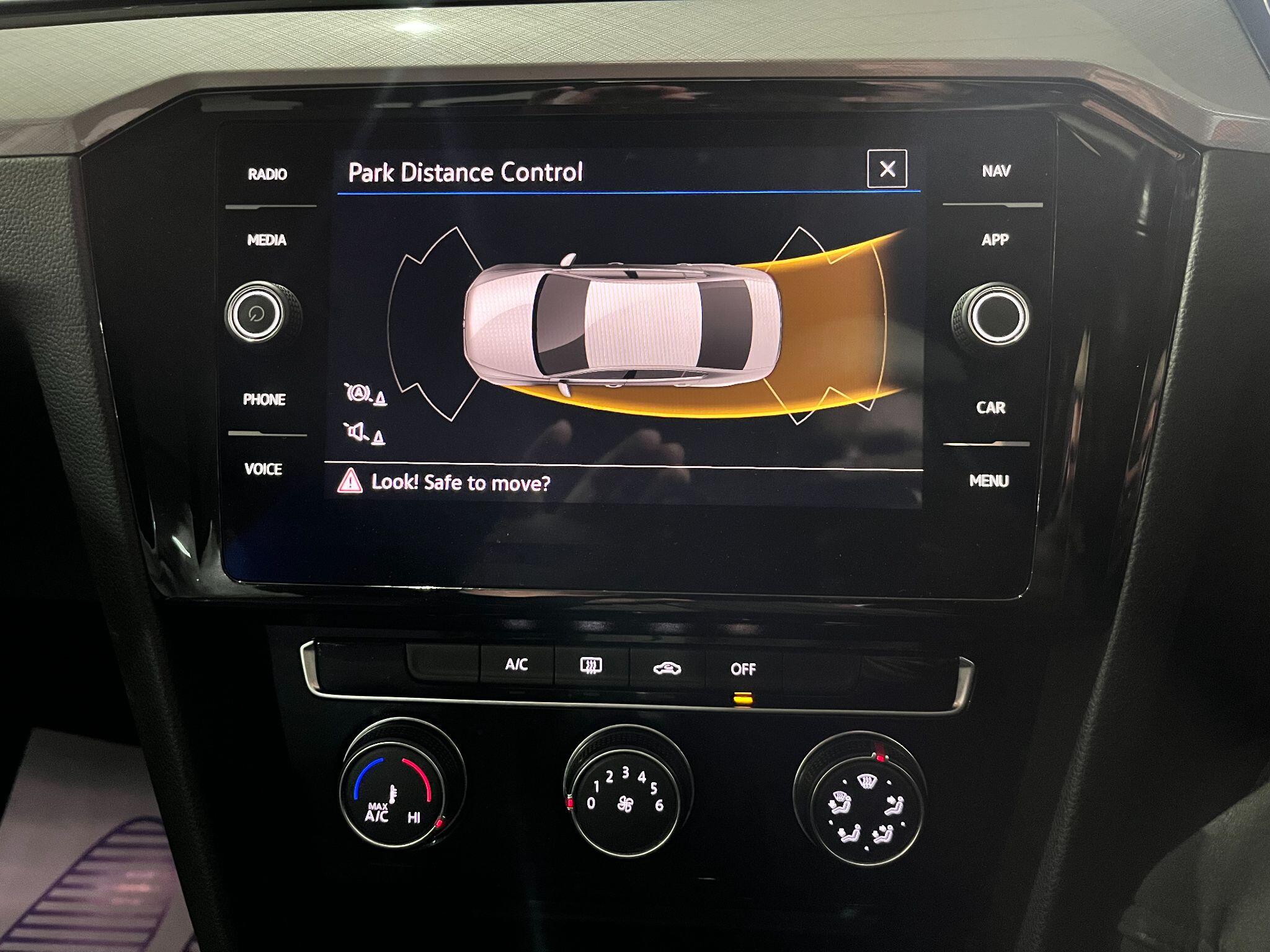 Volkswagen Passat view 47