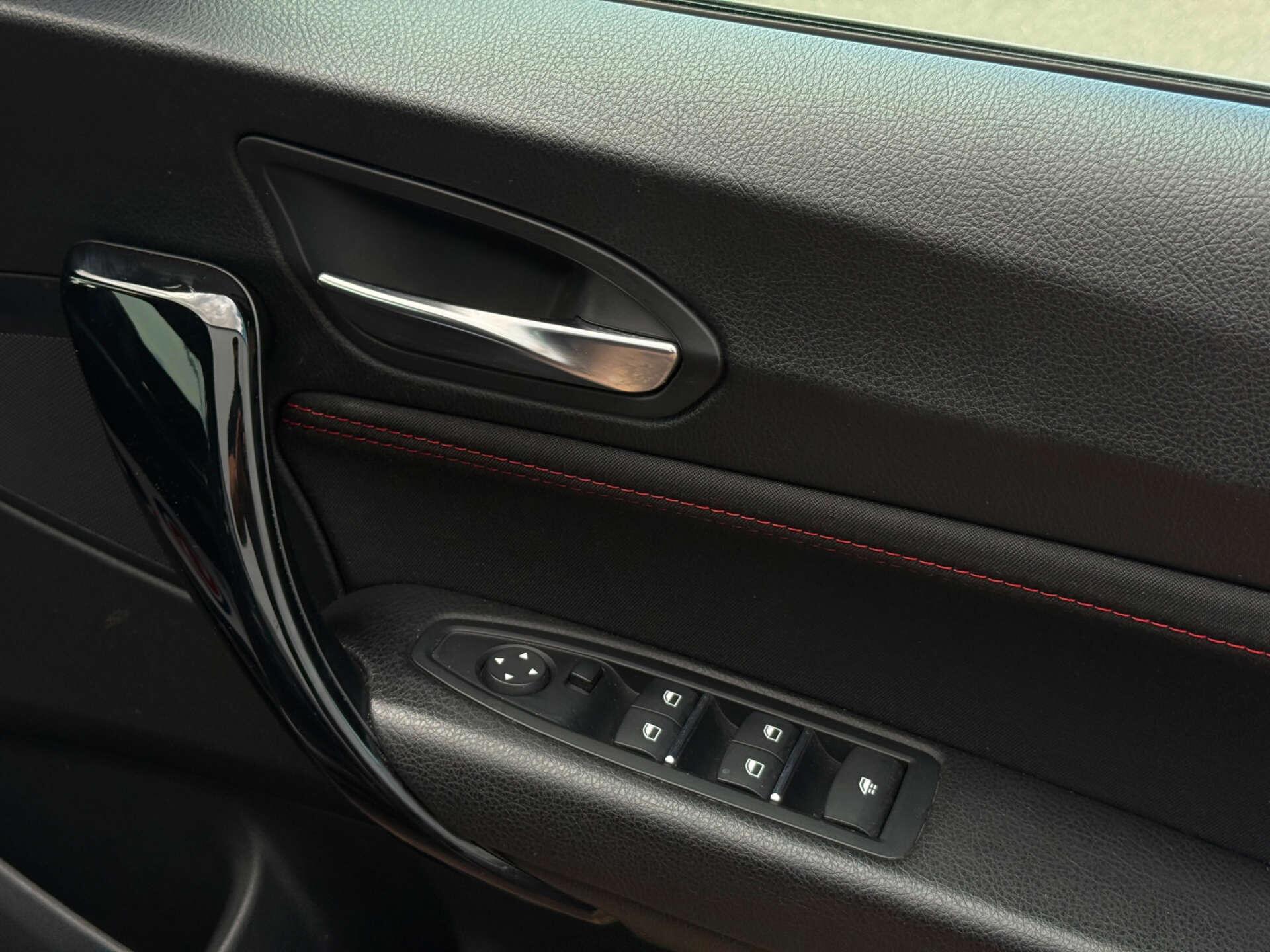 BMW 2 Series view 17