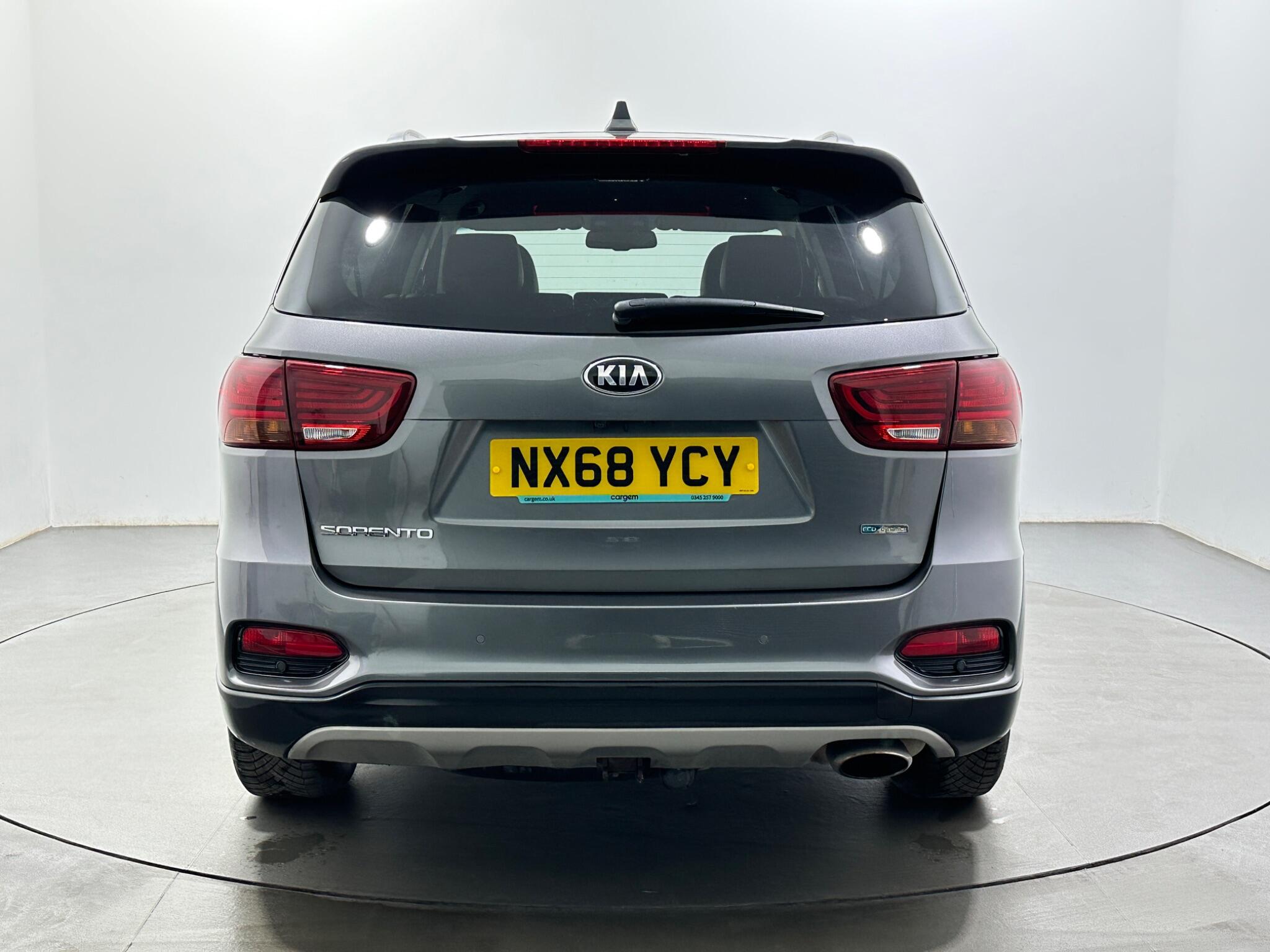 Kia Sorento view 7