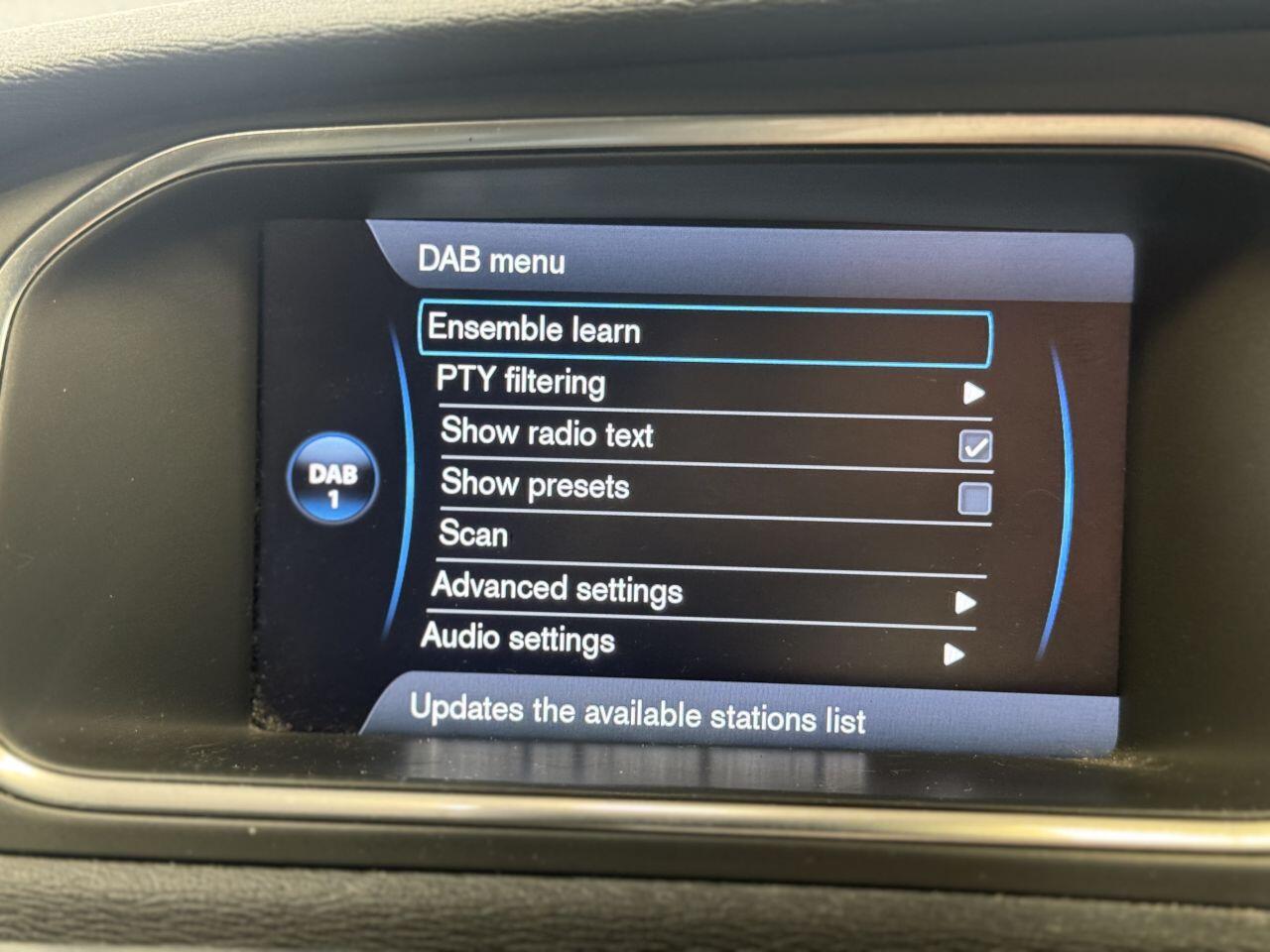 Volvo V40 view 32