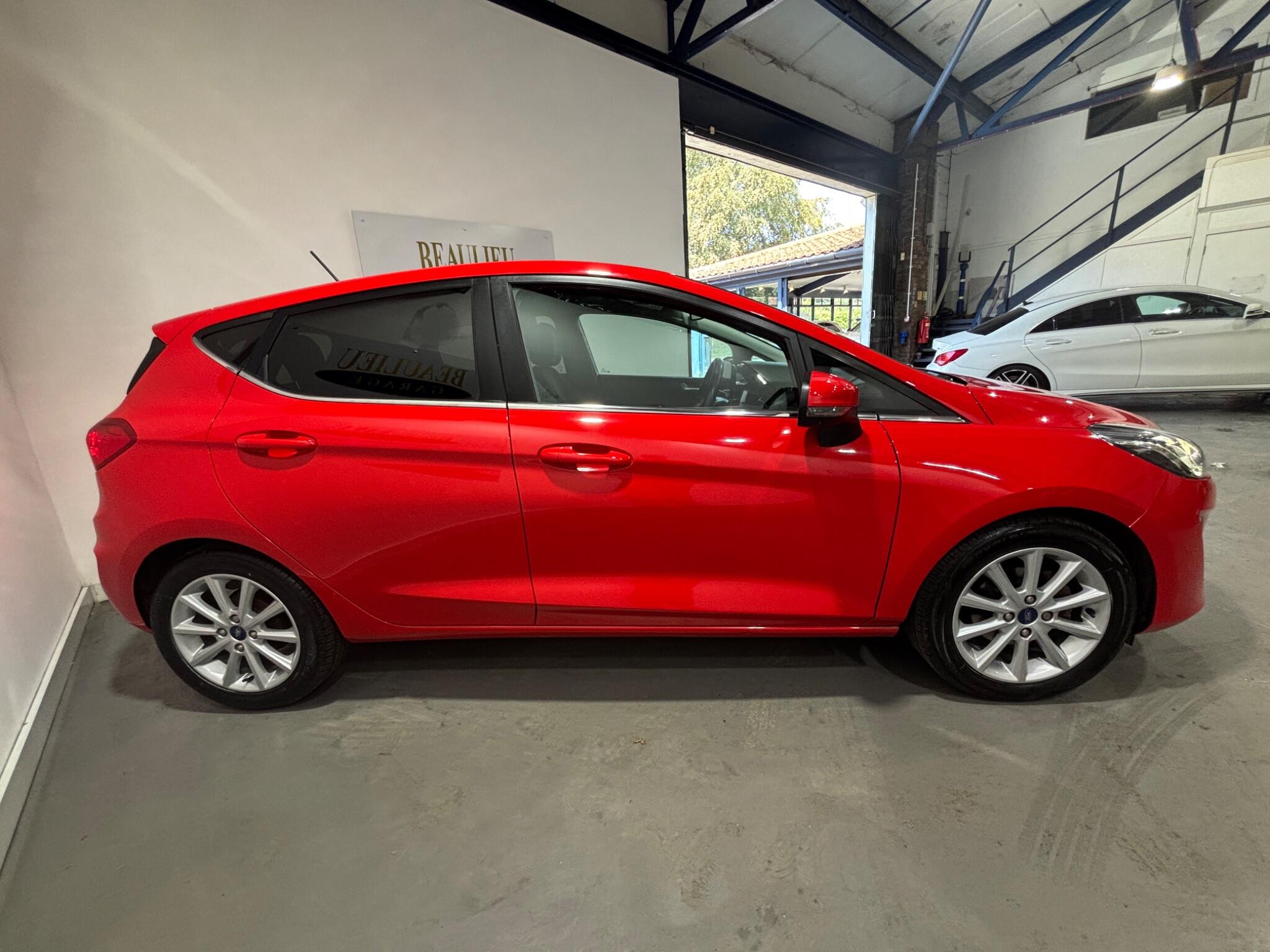 Ford Fiesta view 10