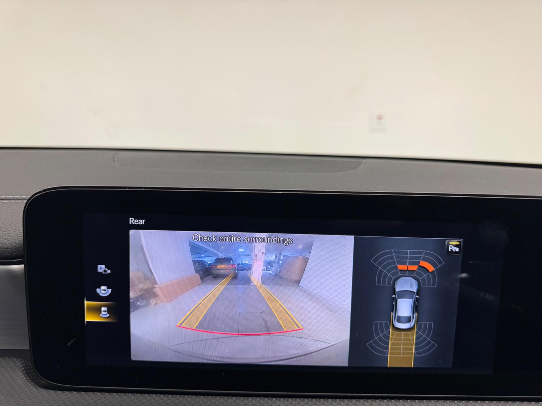Mercedes-Benz Cla view 22