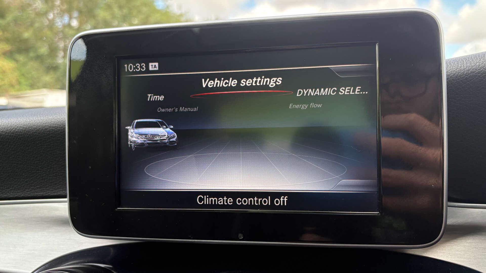 Mercedes-Benz C-Class view 34