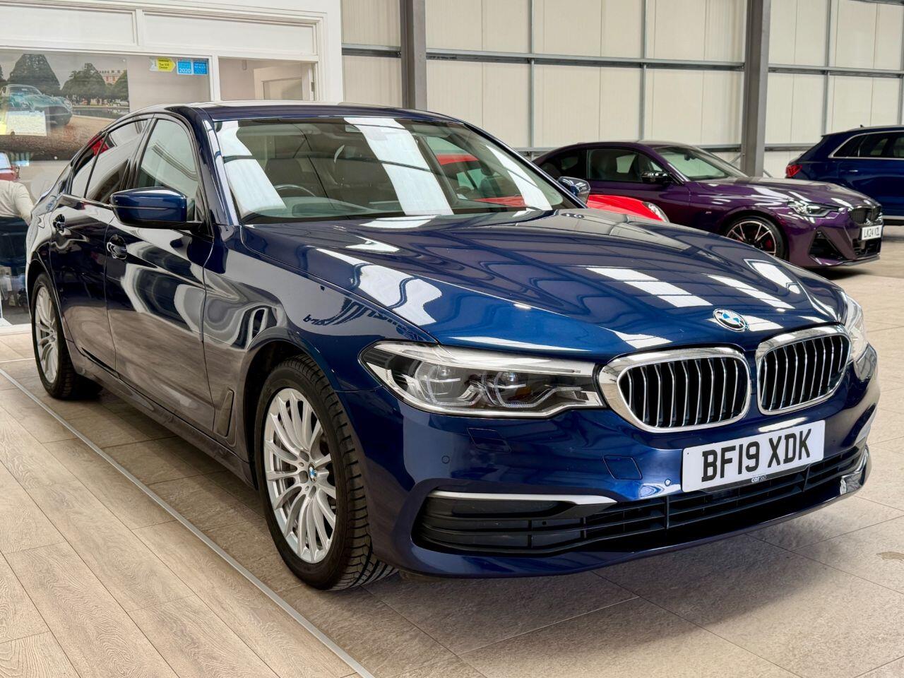 BMW 5 Series view 13