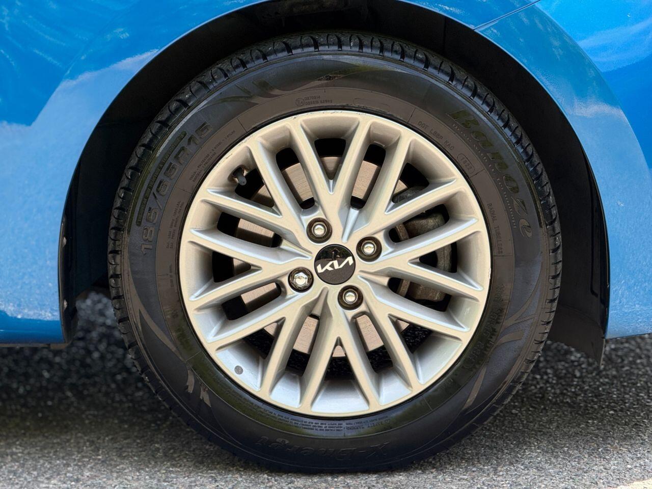 Kia Rio view 40