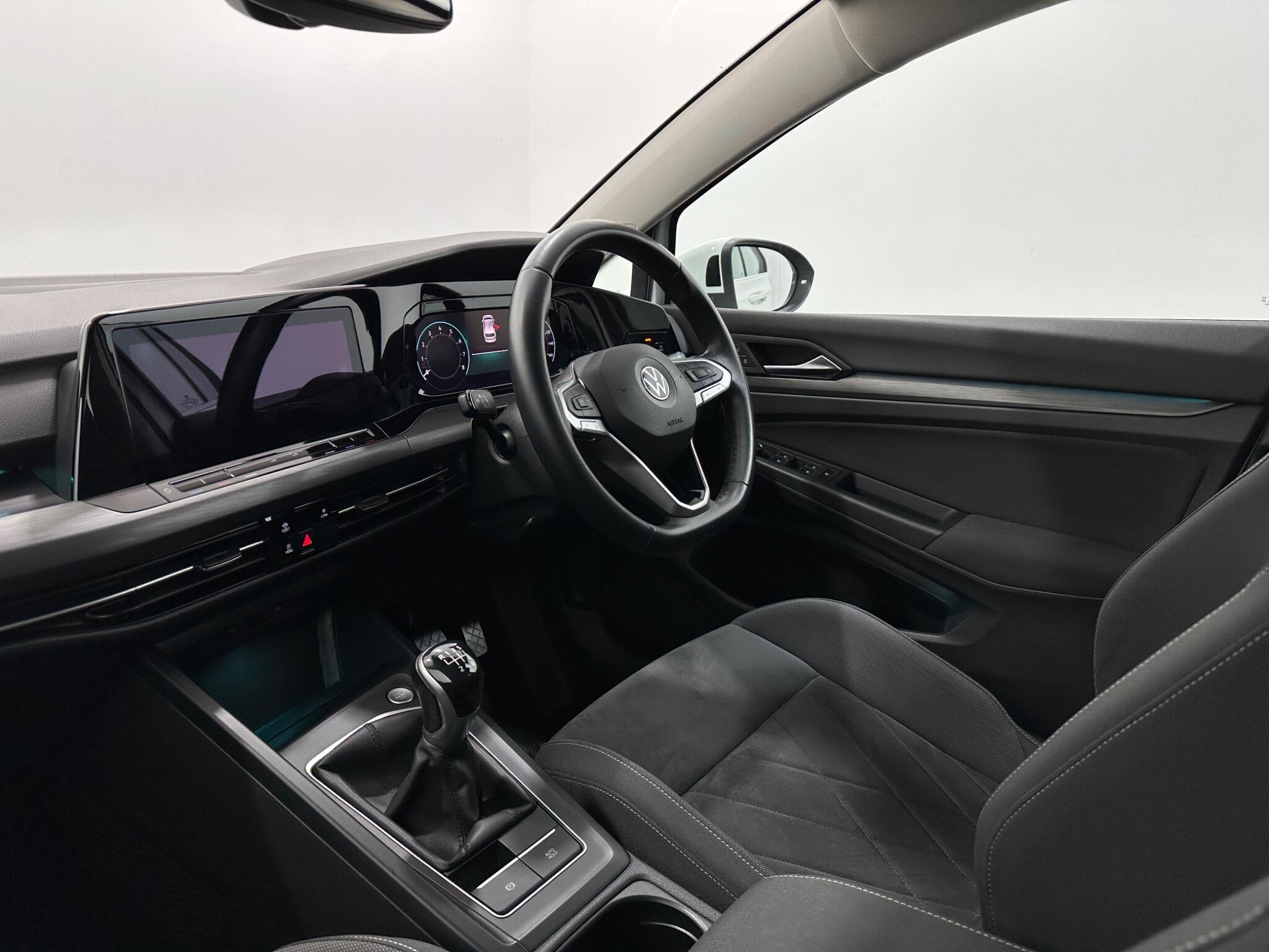 Volkswagen Golf view 30