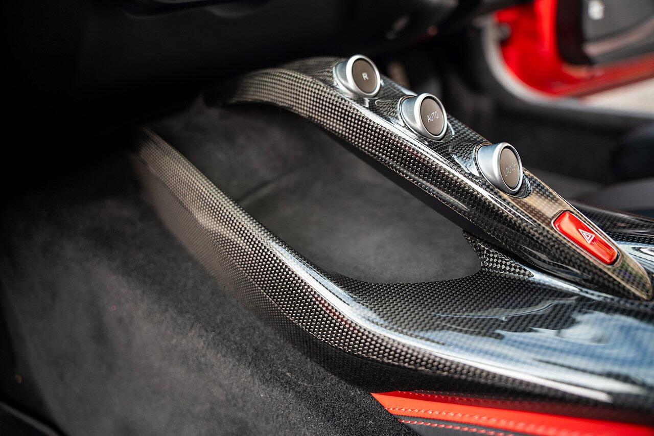 Ferrari 812 view 79