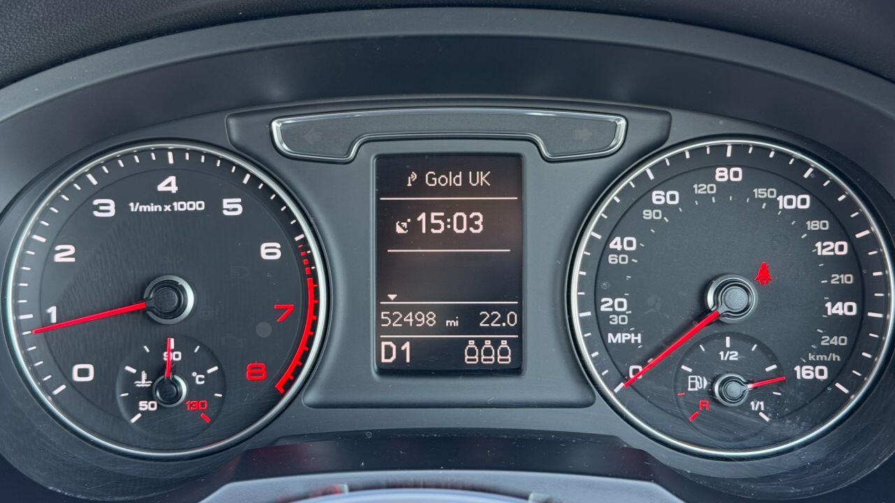 Audi Audi Q3 view 25