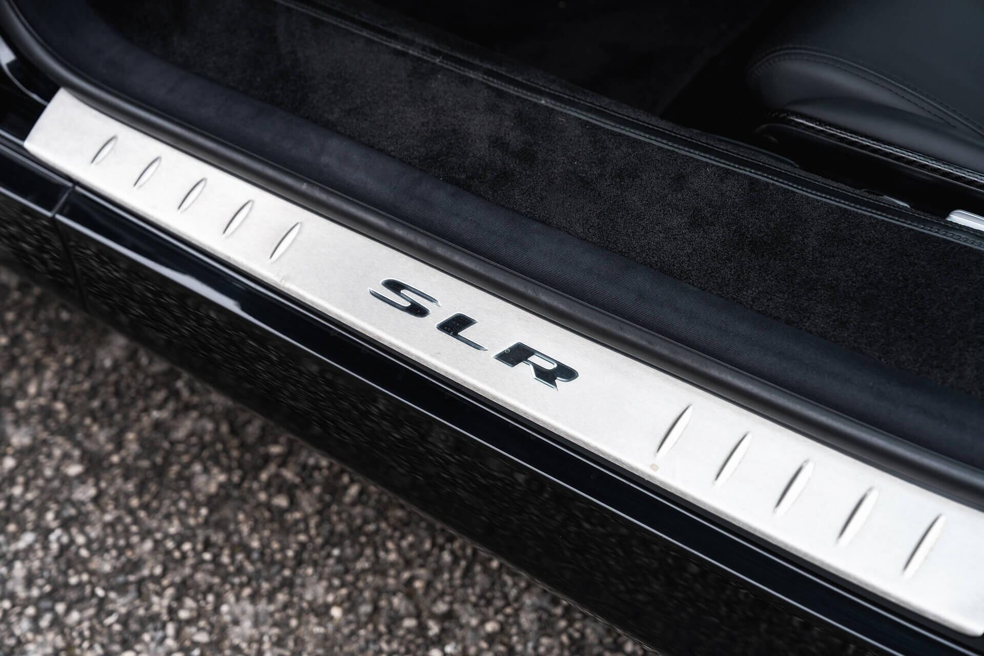 Mercedes-Benz SLR view 38