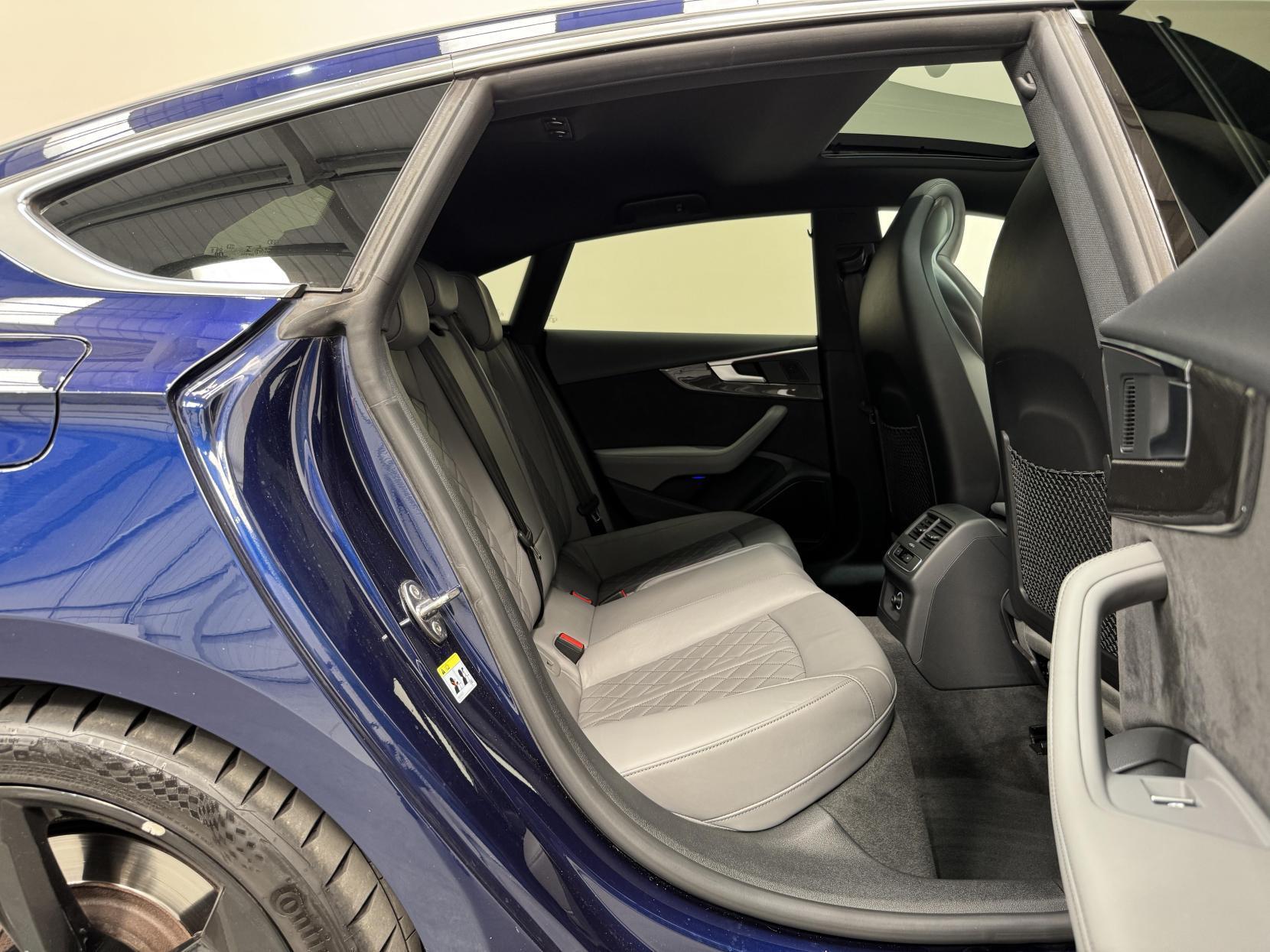 Audi S5 view 62