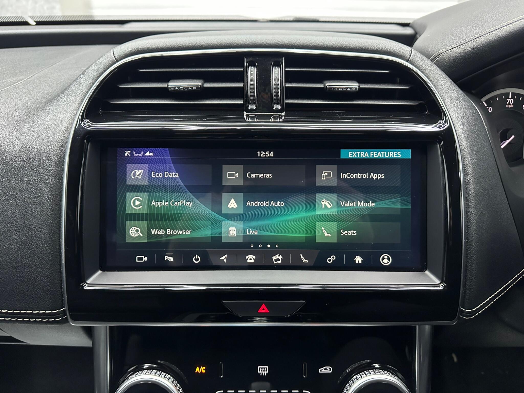 Jaguar Xe view 15