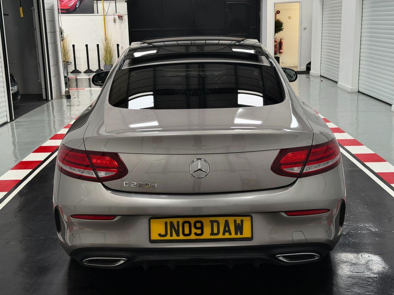 Mercedes-Benz C Class view 16