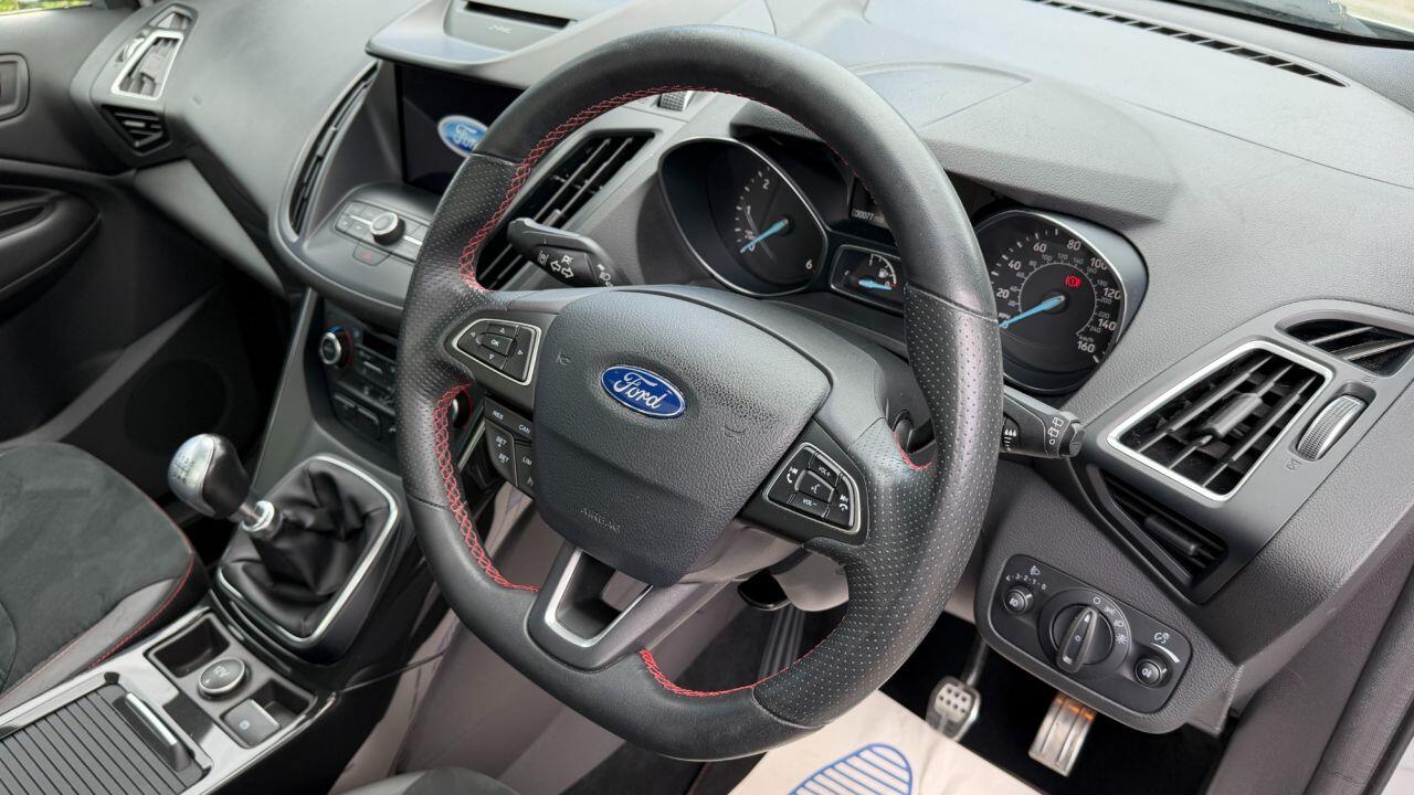 Ford Kuga view 12