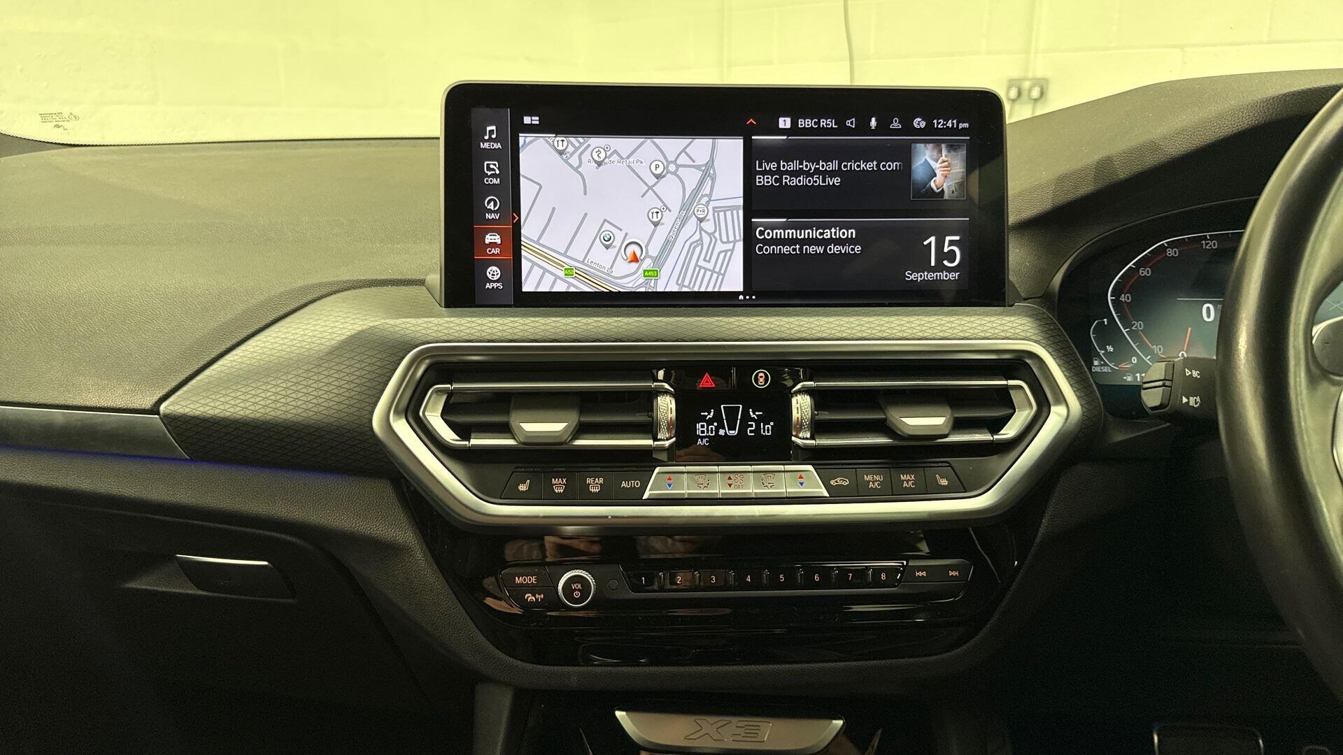 BMW X3 view 8