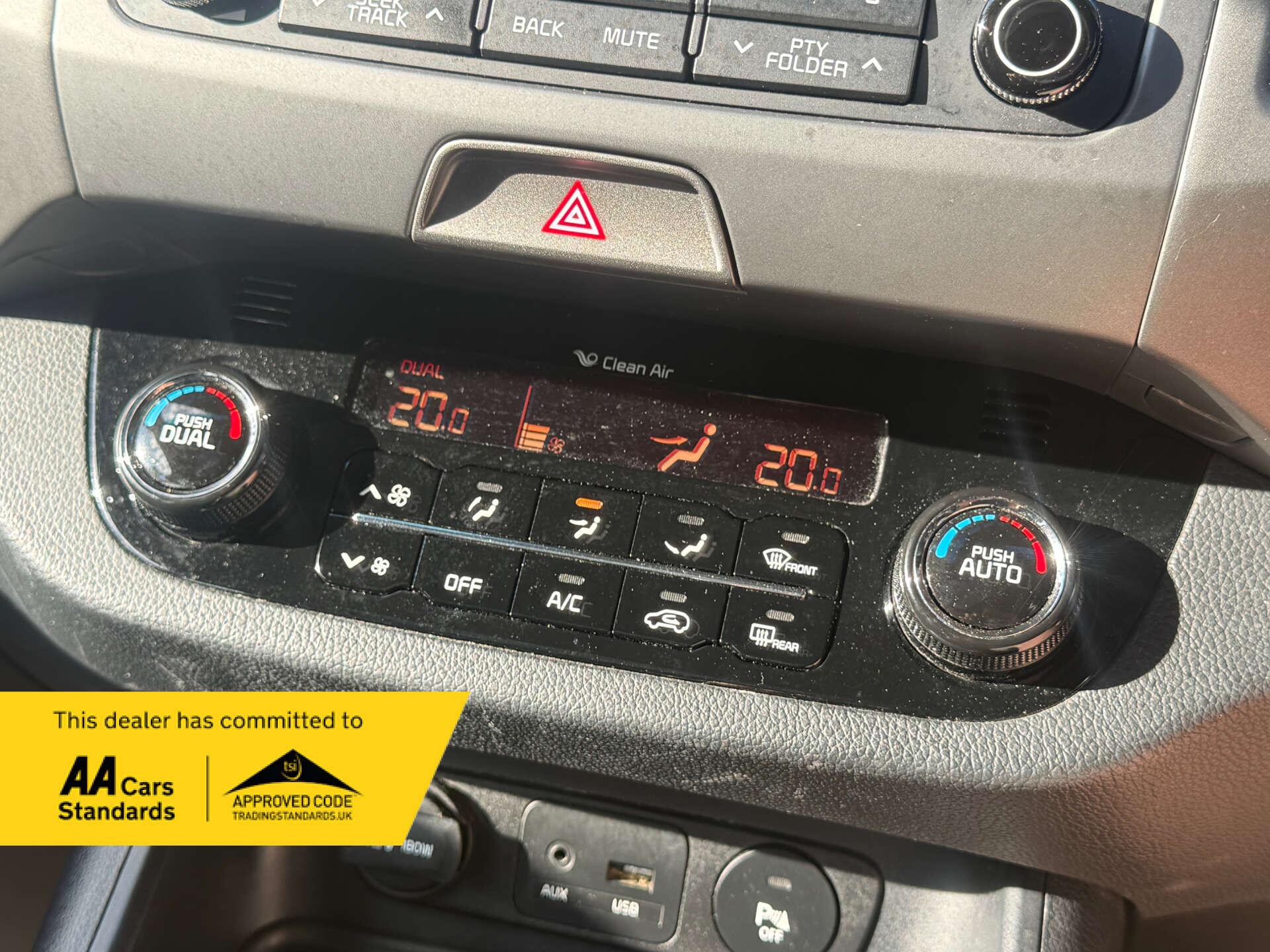 Kia Sportage view 45