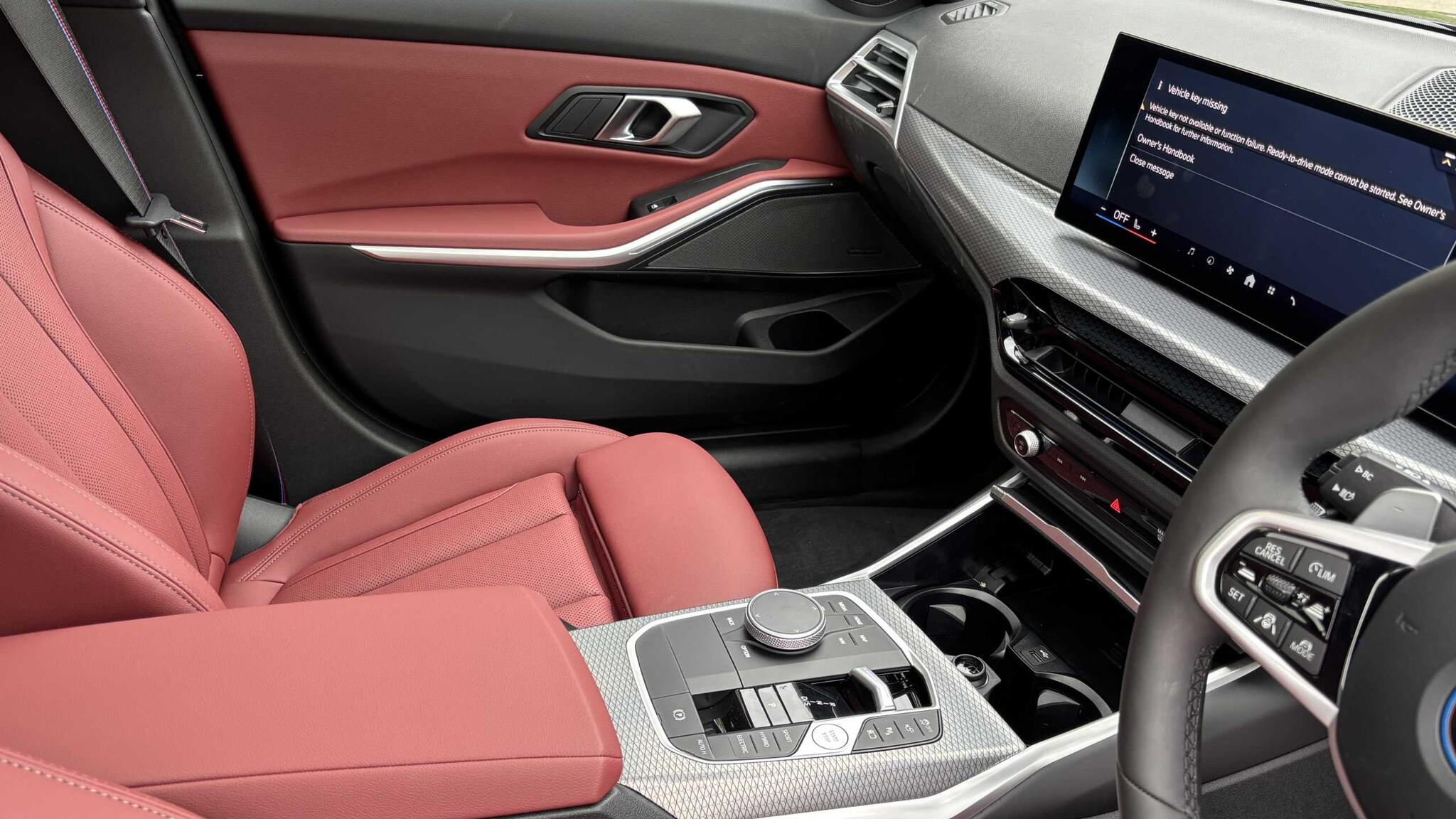 BMW 3 Series view 30