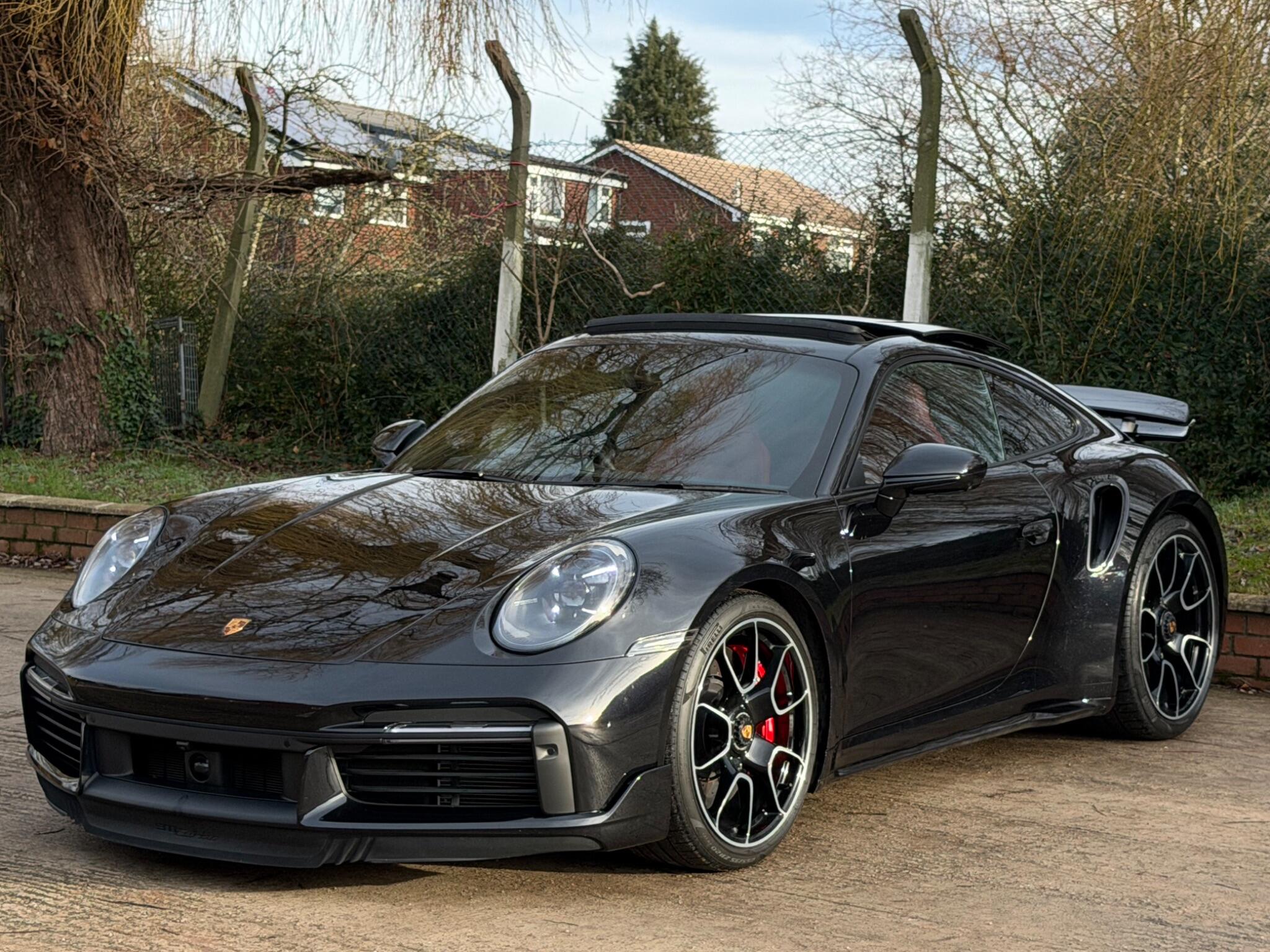 Porsche 911 view 10