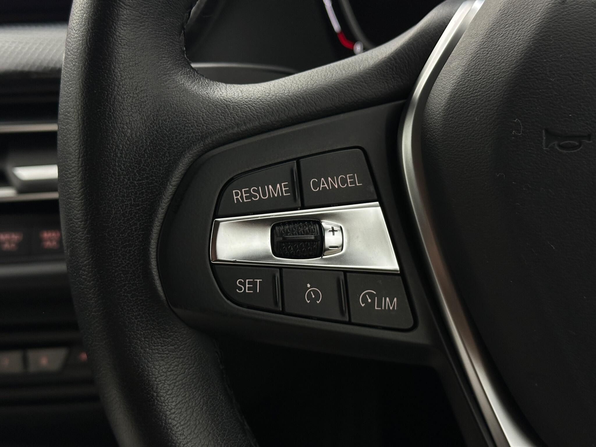 BMW 1 Series view 15