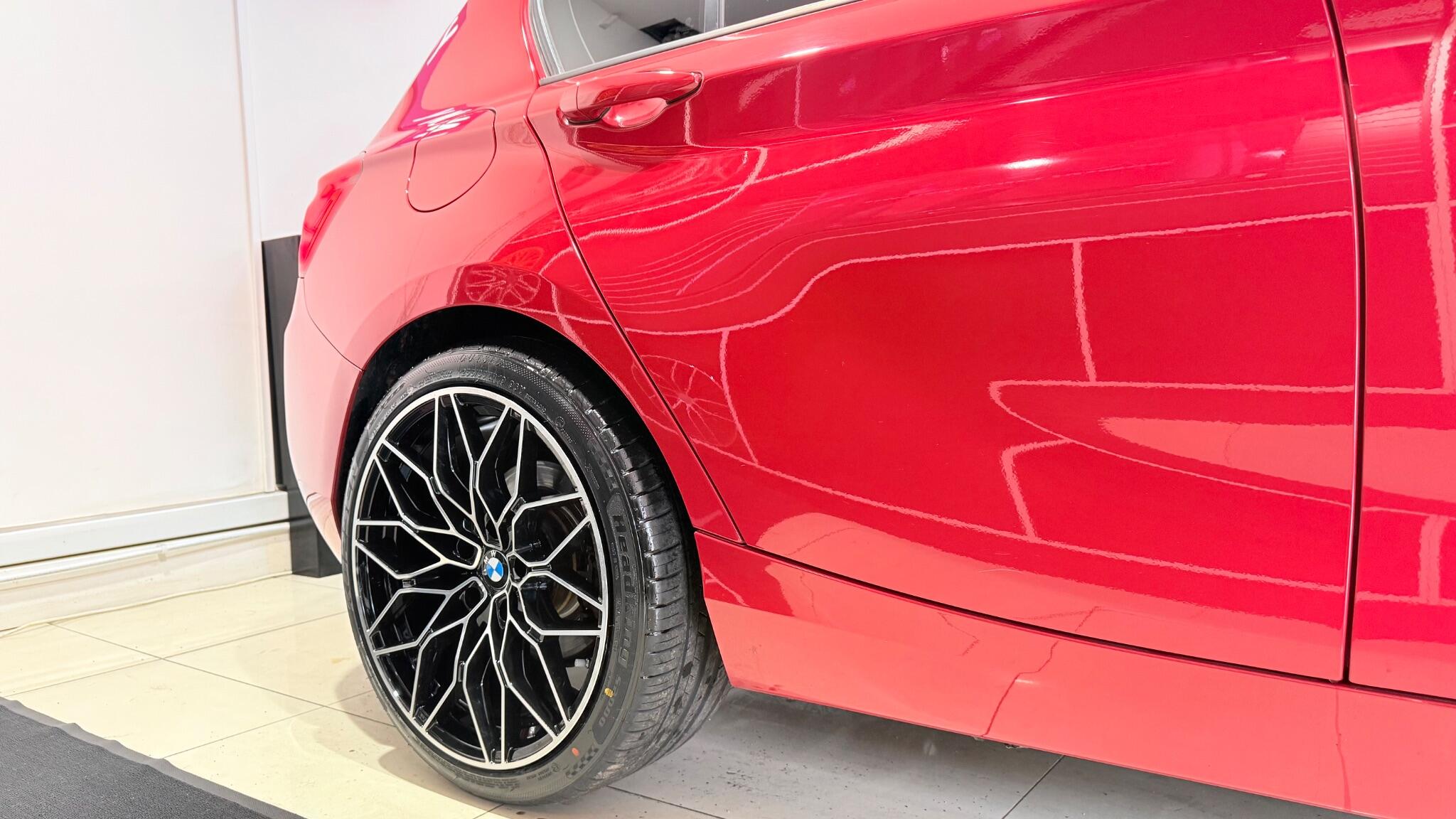 BMW 1 Series view 33