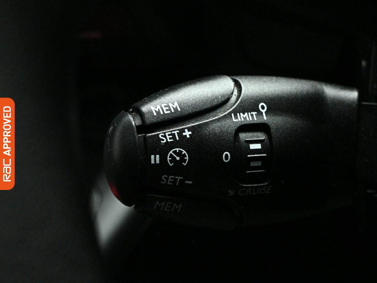 Peugeot E-Rifter view 22