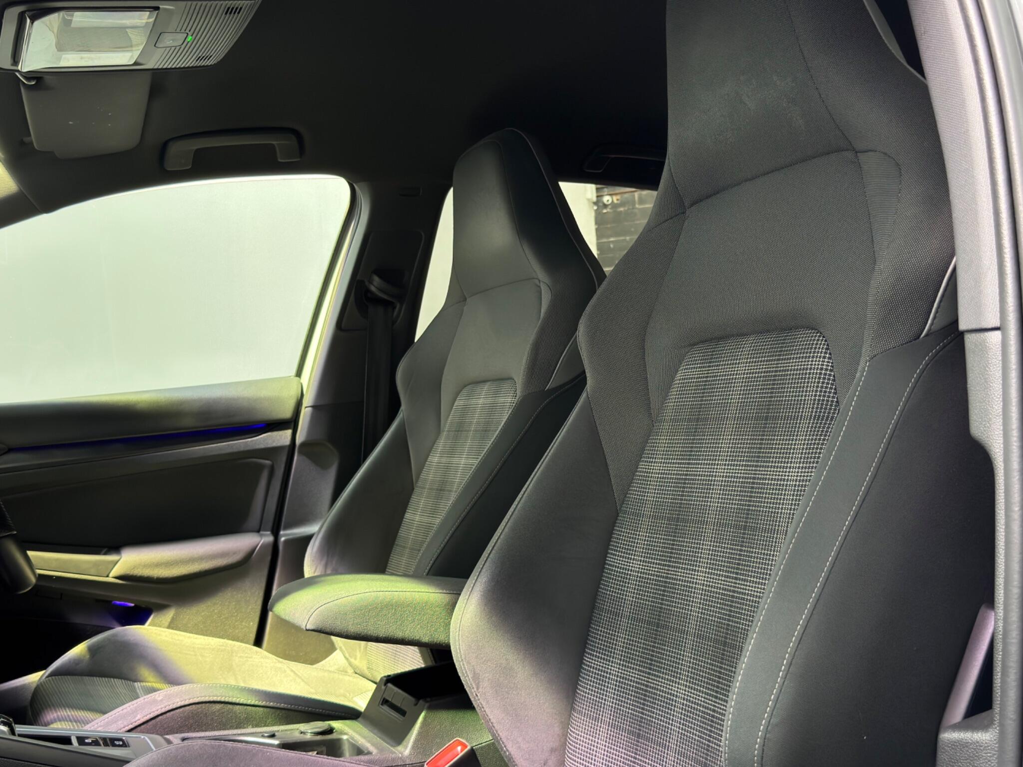 Volkswagen Golf view 42