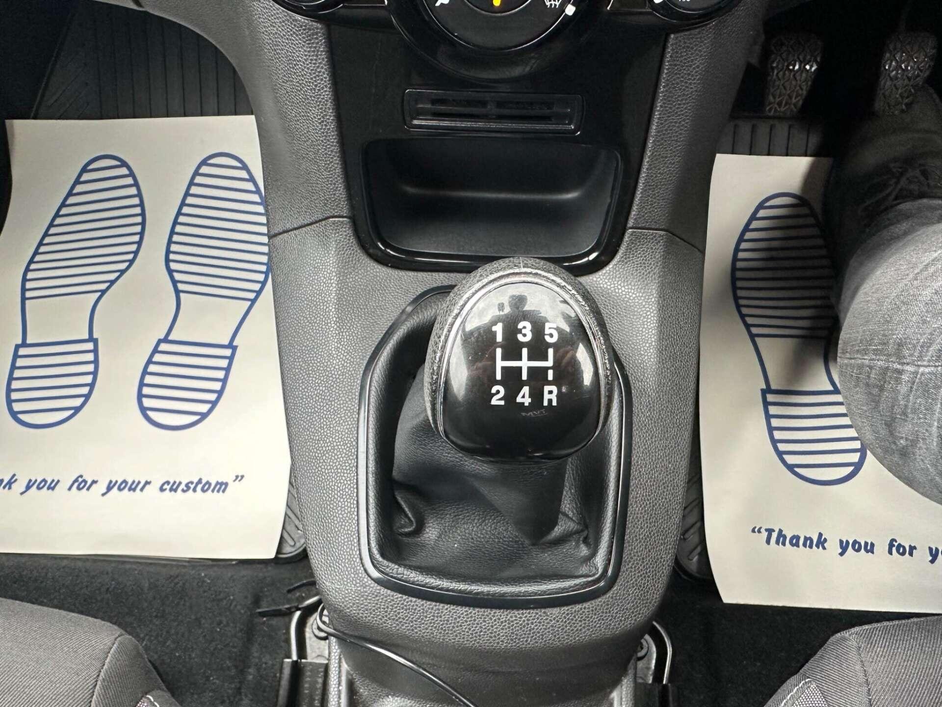 Ford Fiesta view 11