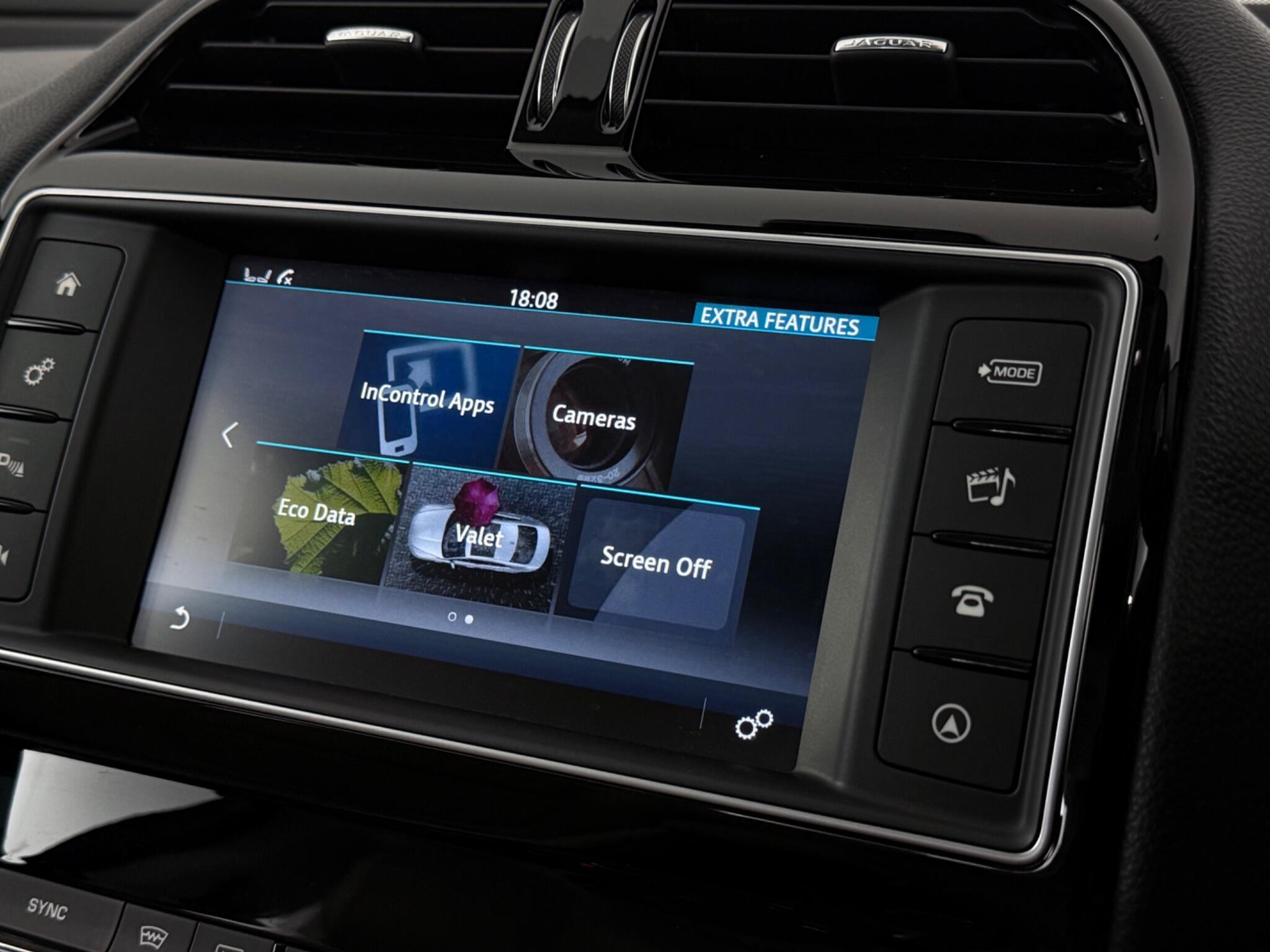 Jaguar Xe view 18