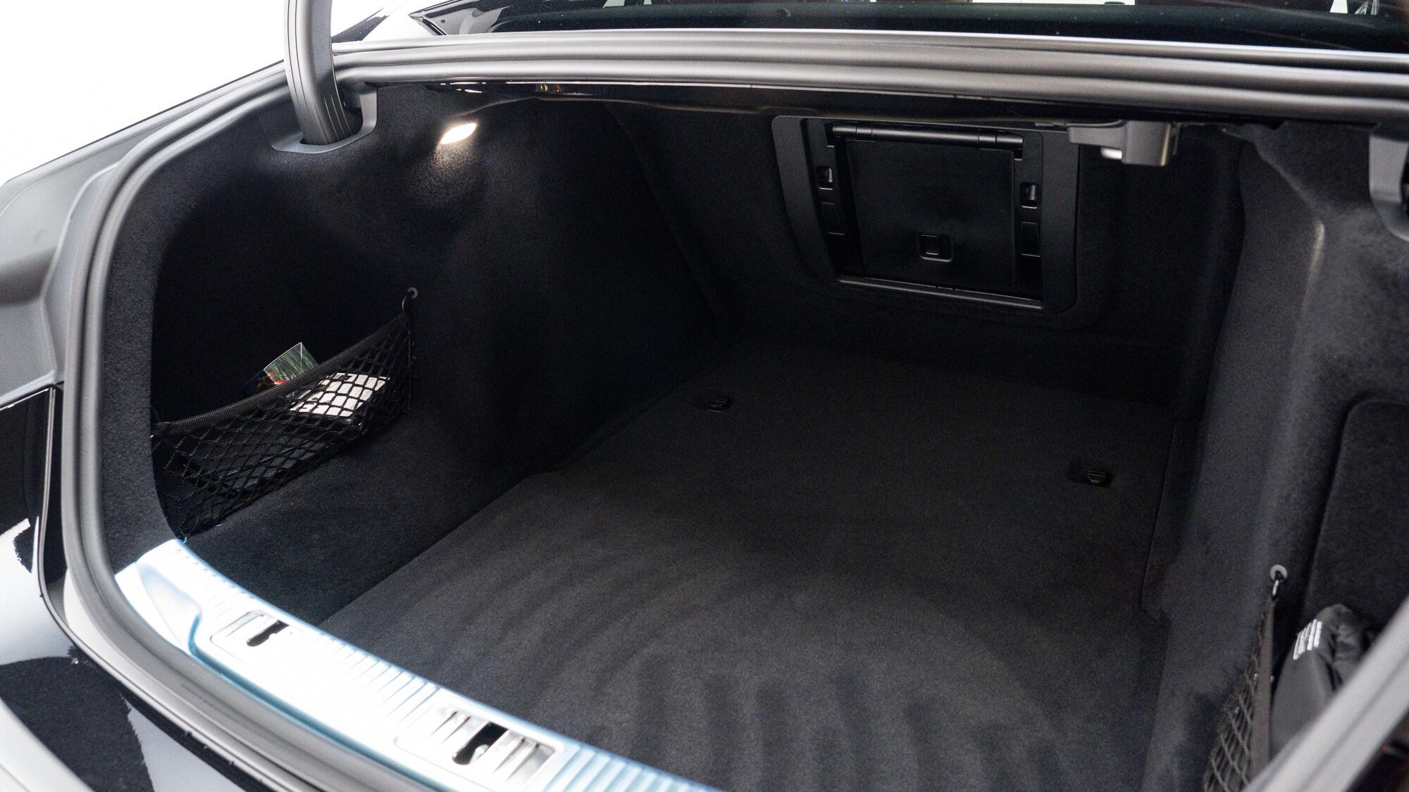 Mercedes-Benz S-Class view 60